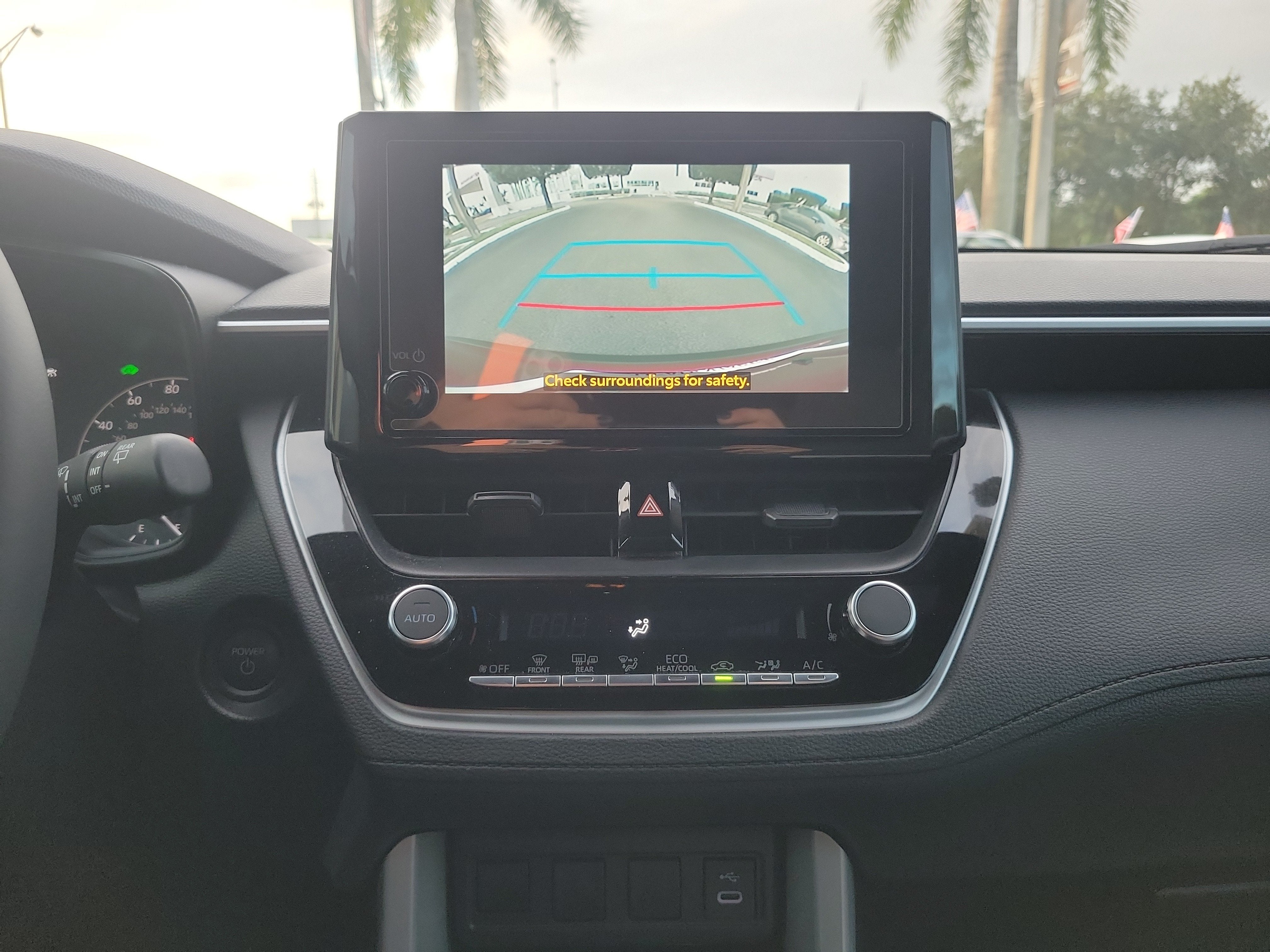 2025 Toyota Corolla Cross Hybrid SE