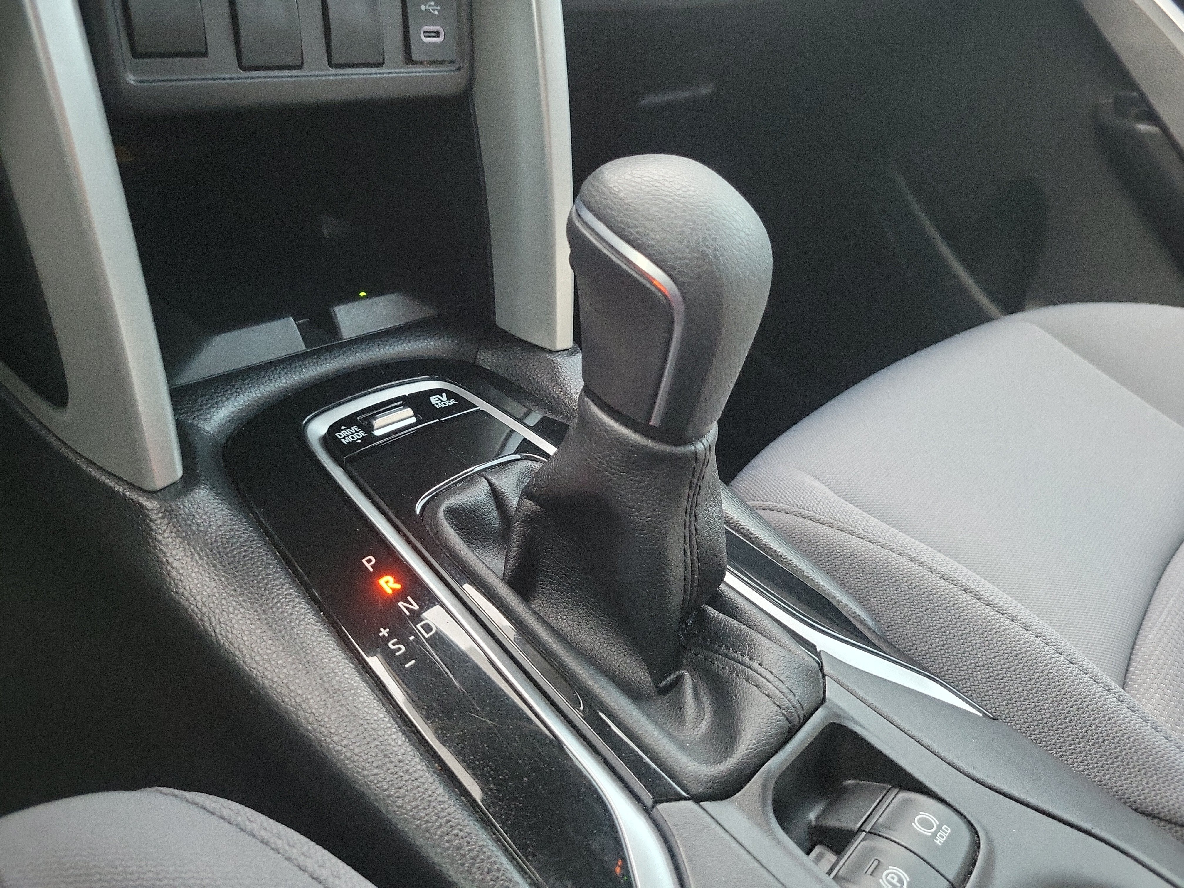 2025 Toyota Corolla Cross Hybrid SE
