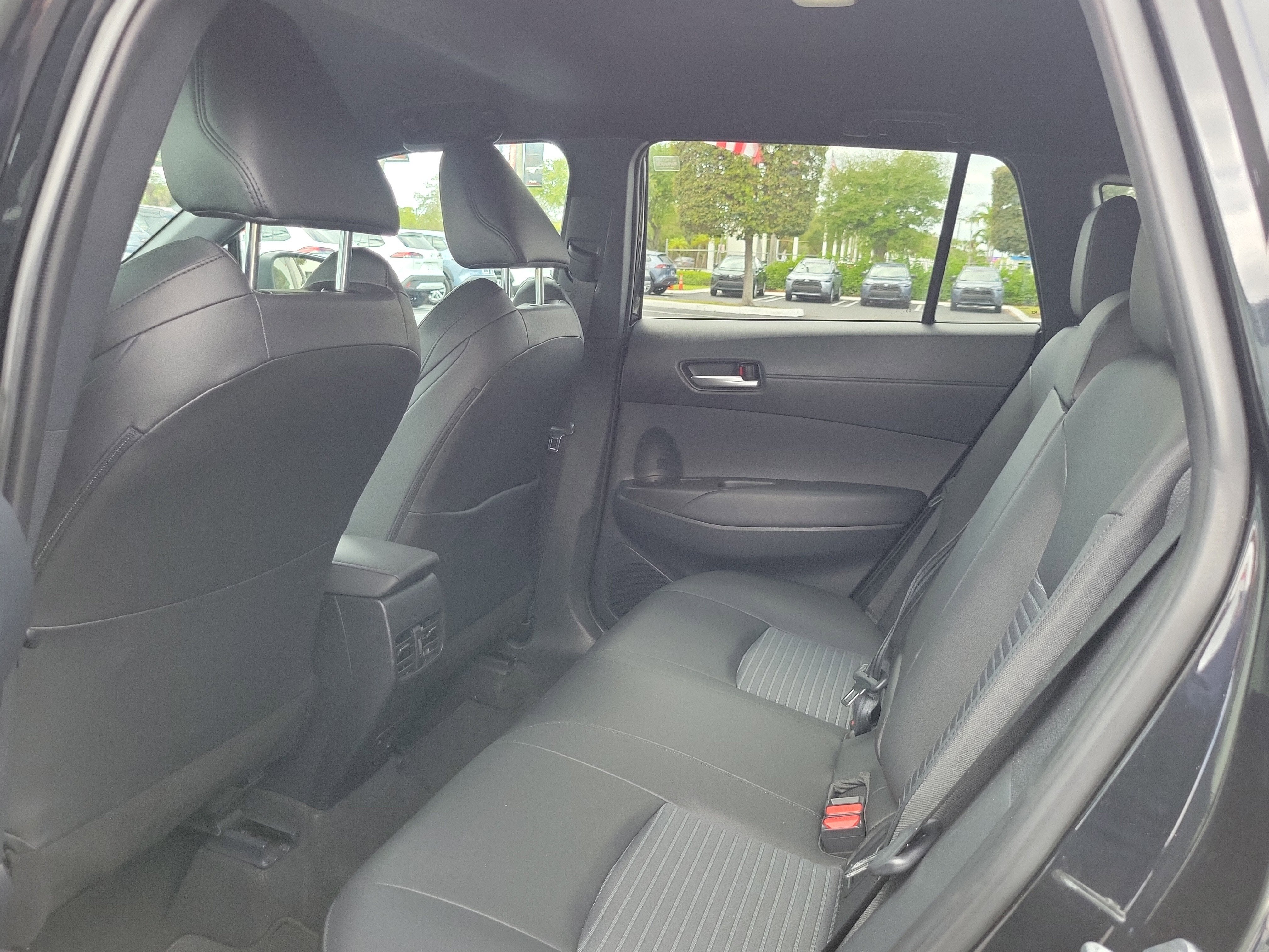 2024 Toyota Corolla Cross Hybrid SE