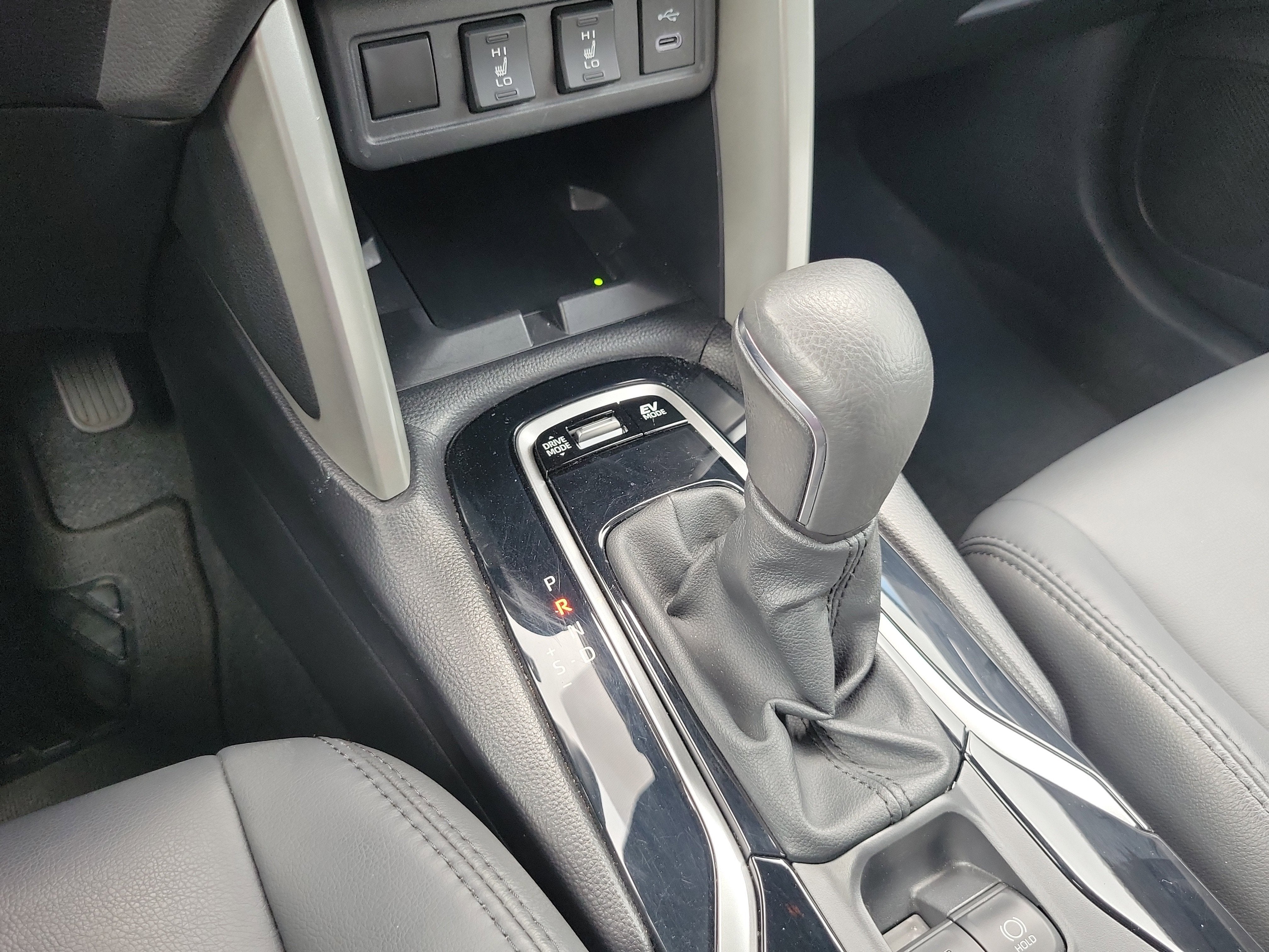 2024 Toyota Corolla Cross Hybrid SE