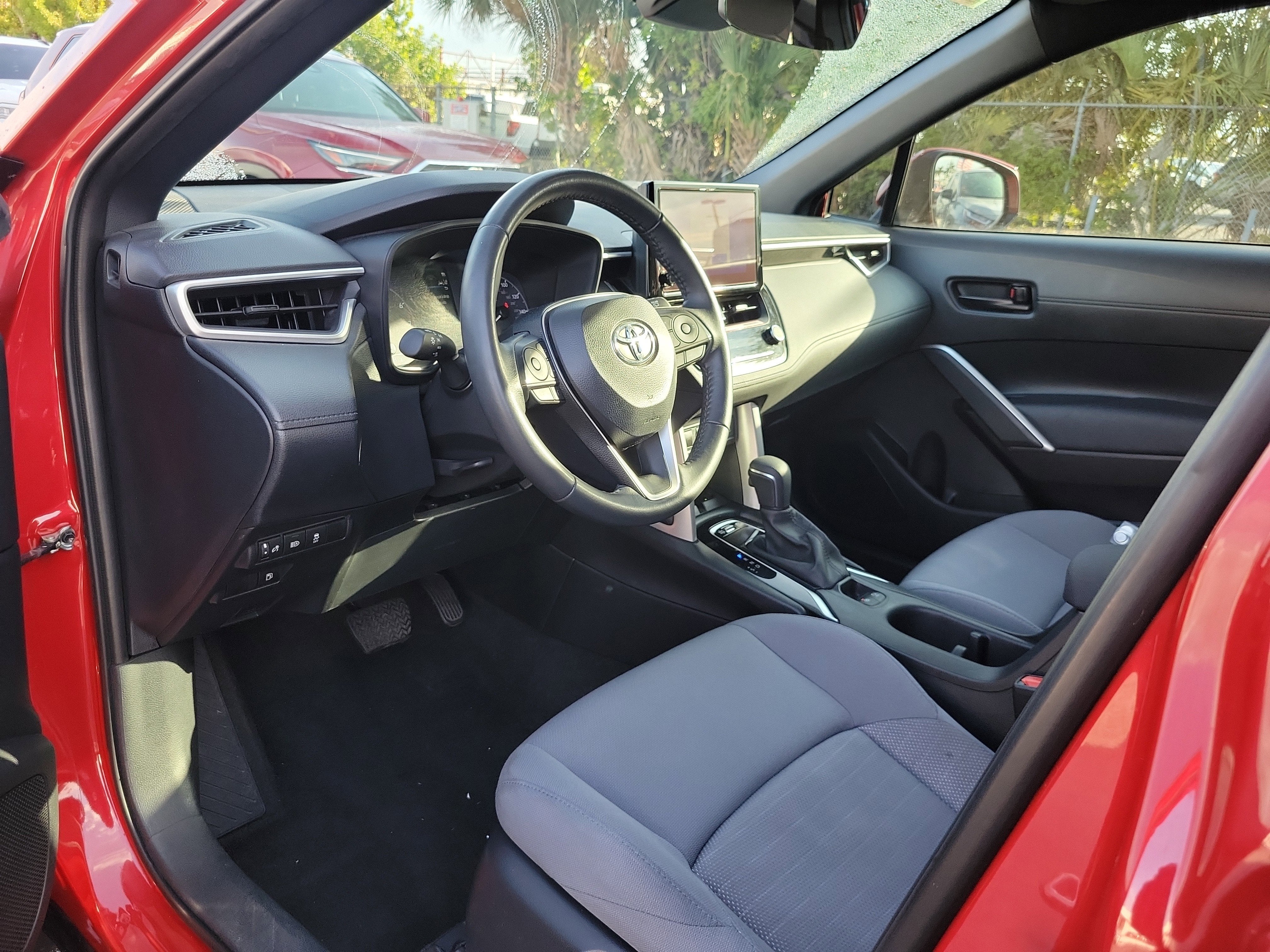 2024 Toyota Corolla Cross Hybrid SE