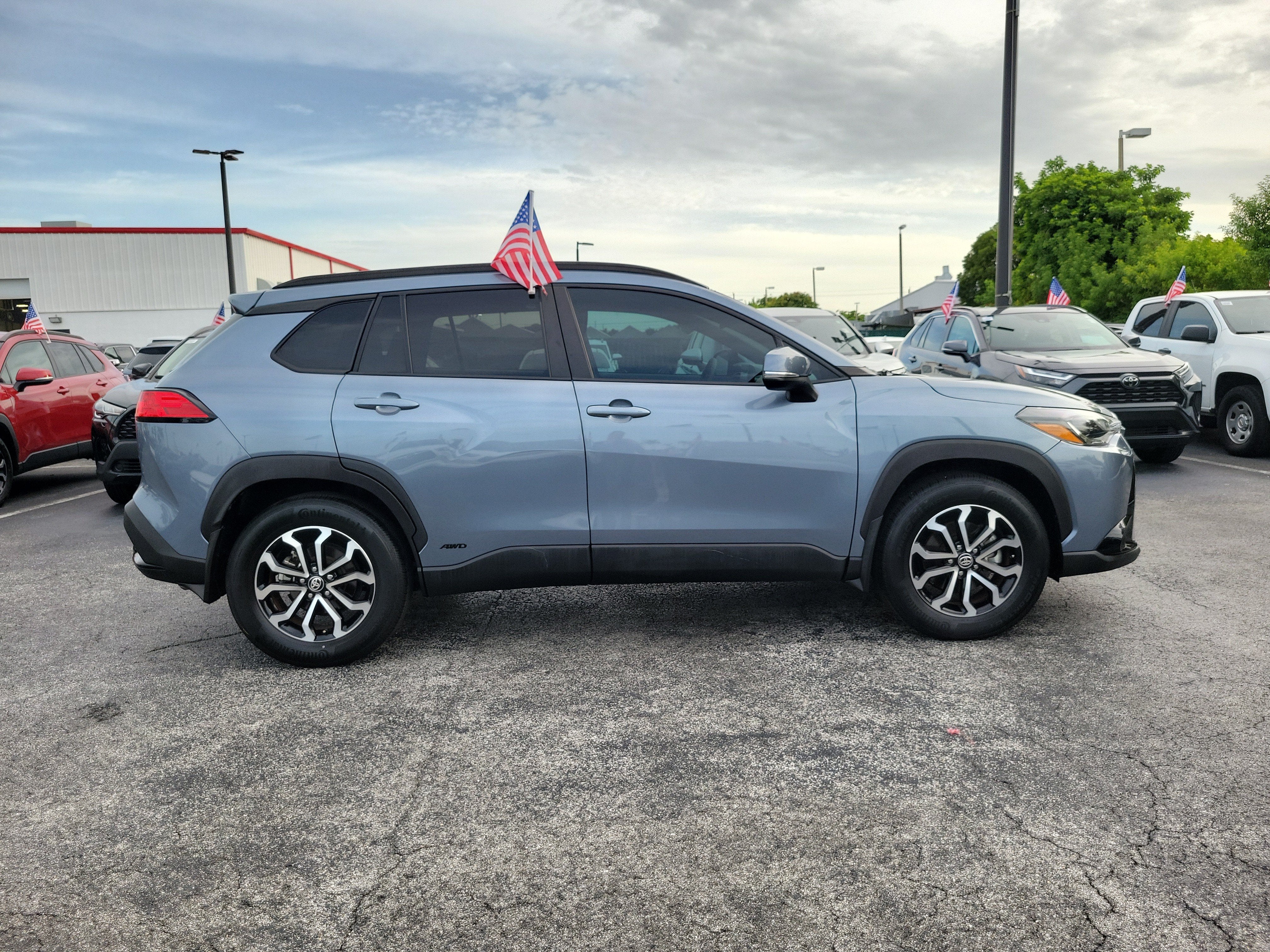 2024 Toyota Corolla Cross Hybrid SE