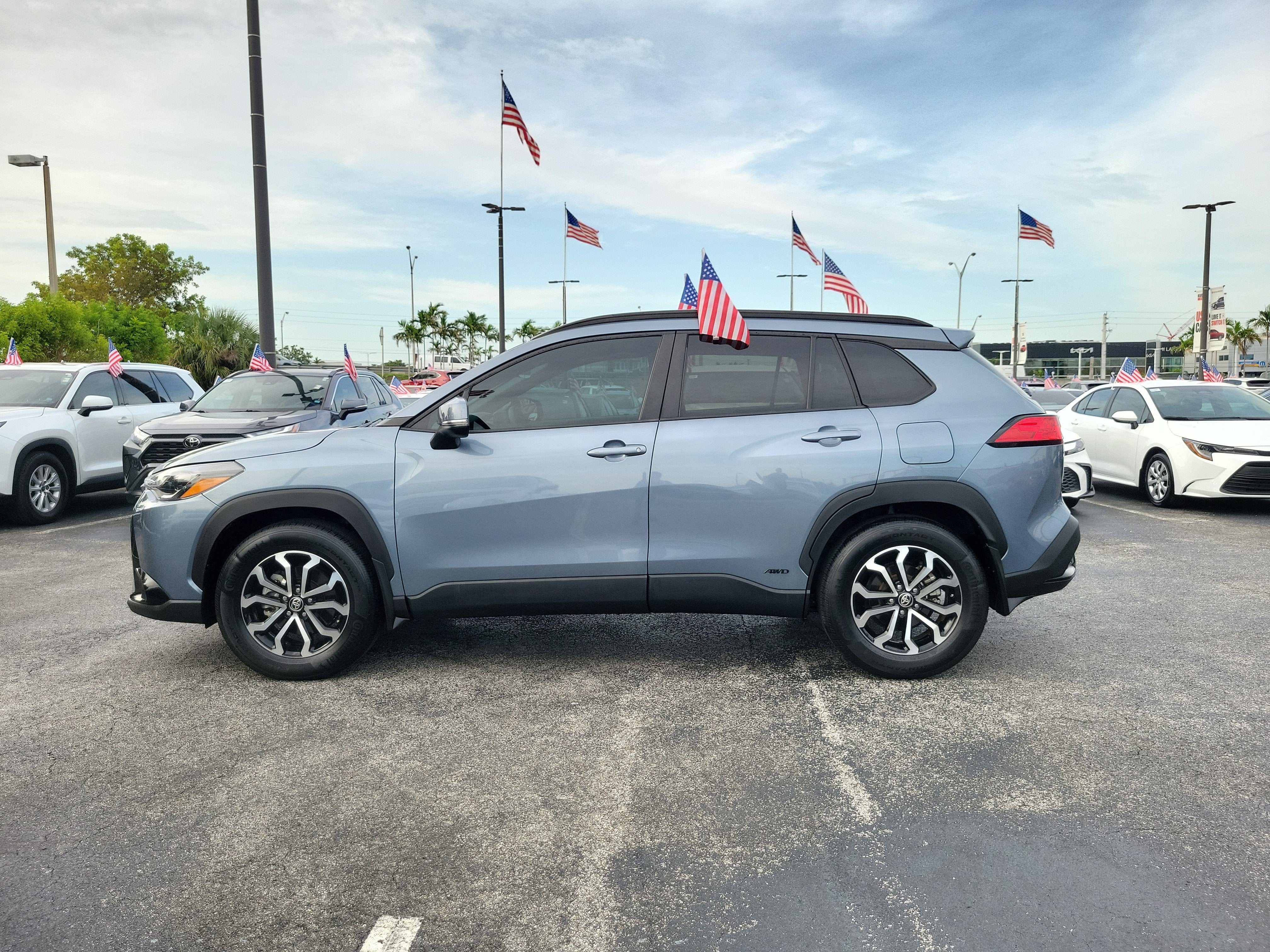 2024 Toyota Corolla Cross Hybrid SE