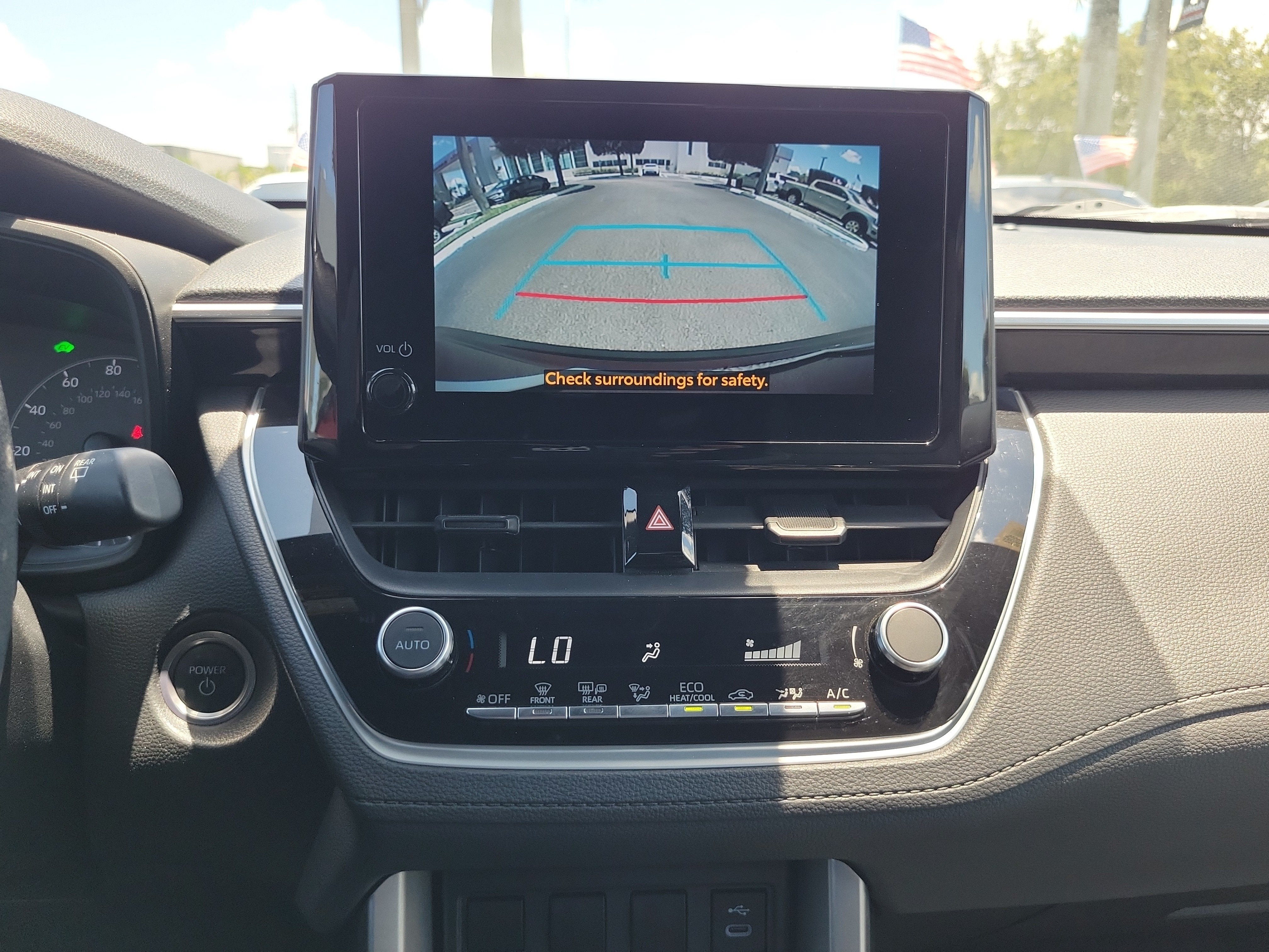 2023 Toyota Corolla Cross Hybrid SE