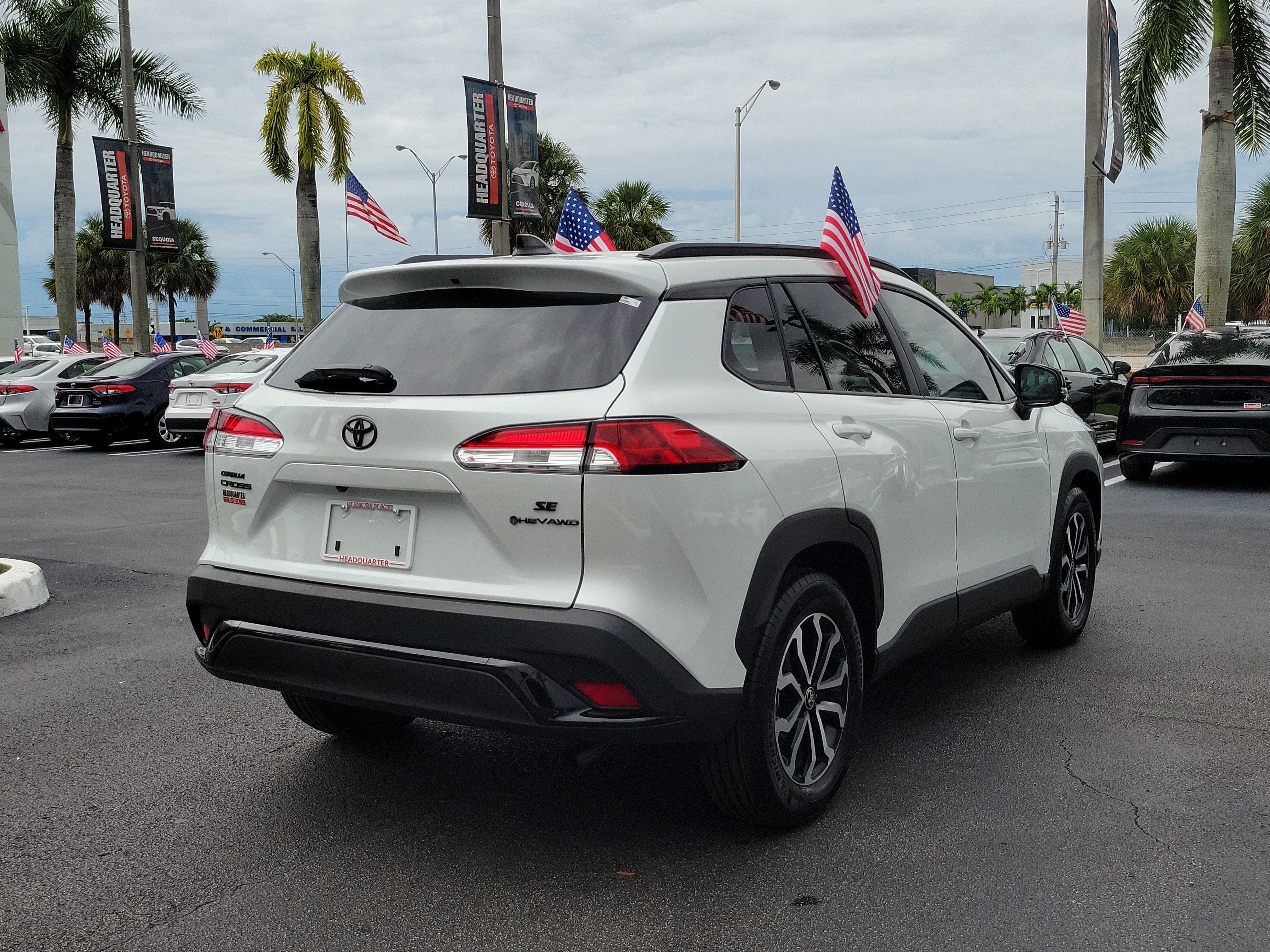 2025 Toyota Corolla Cross Hybrid SE