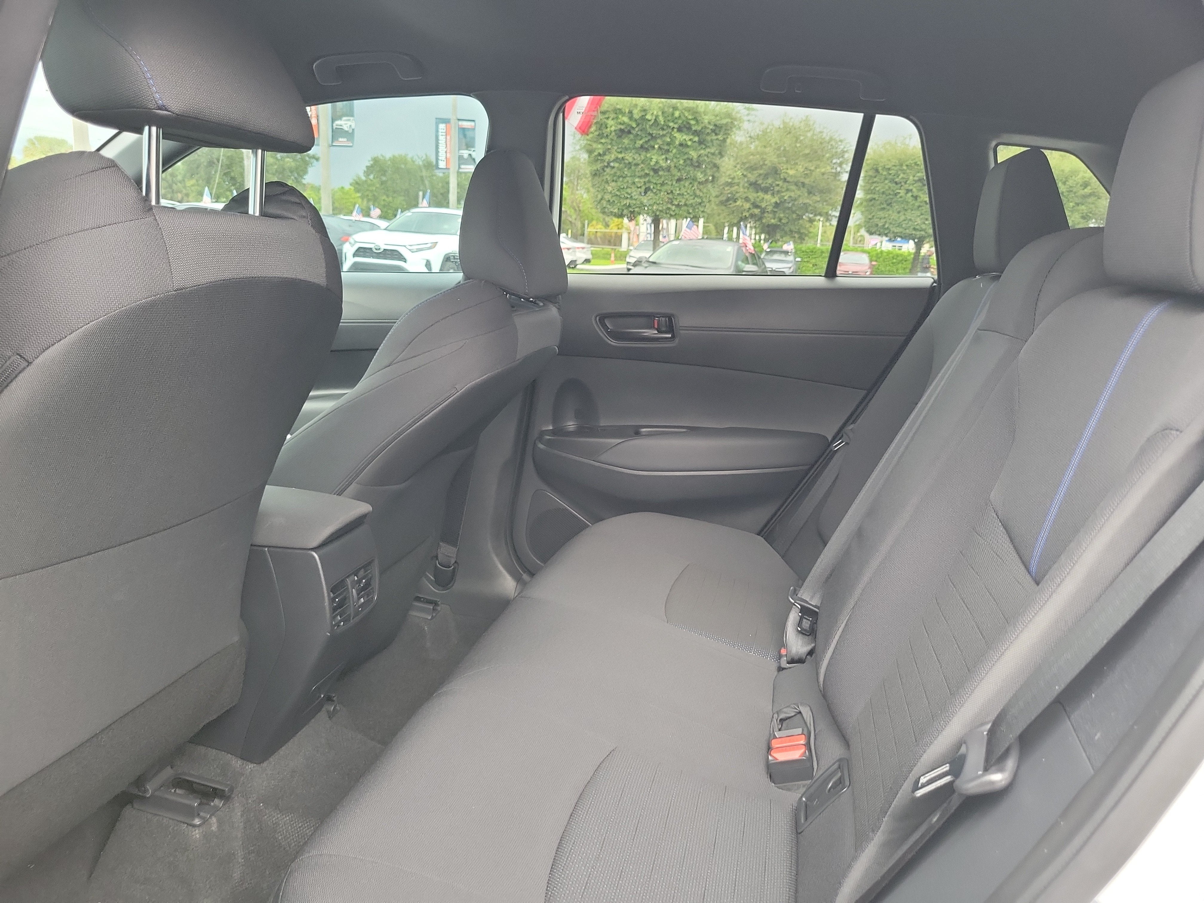 2025 Toyota Corolla Cross Hybrid SE