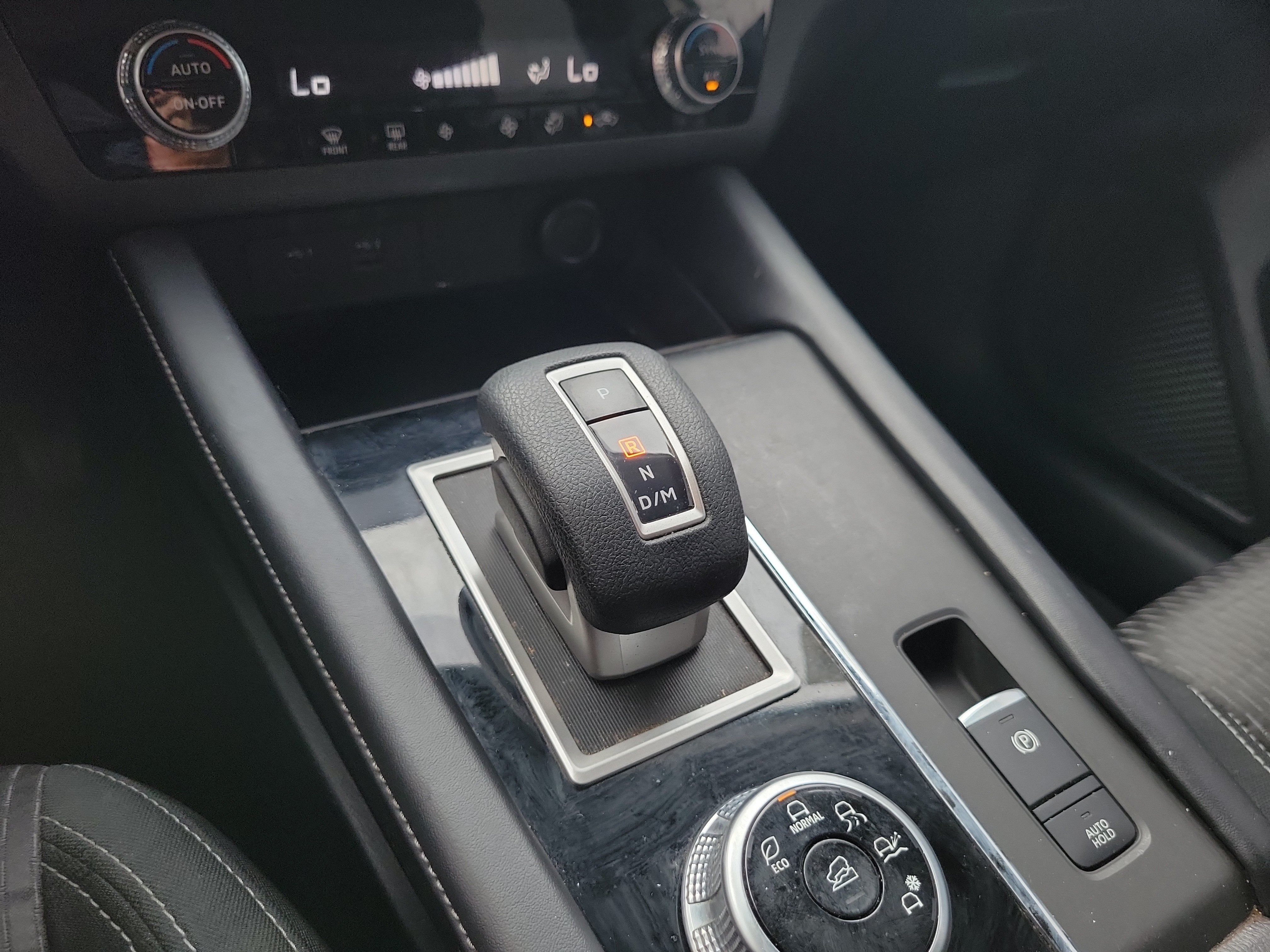 2022 Mitsubishi Outlander ES