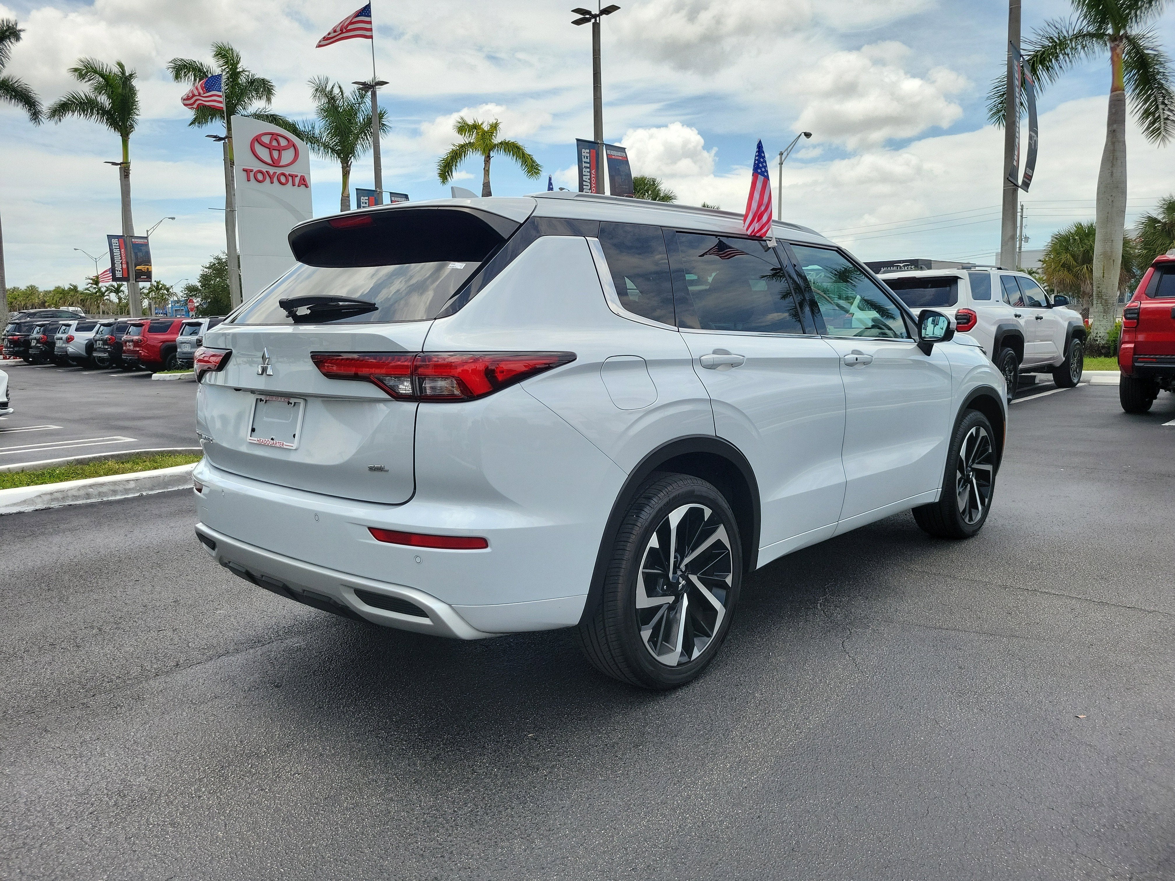 2022 Mitsubishi Outlander SEL