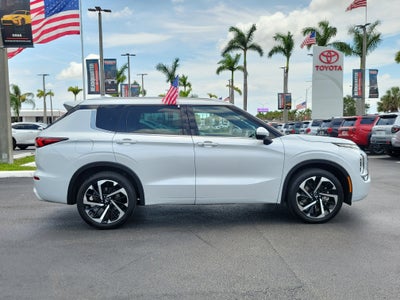2022 Mitsubishi Outlander SEL