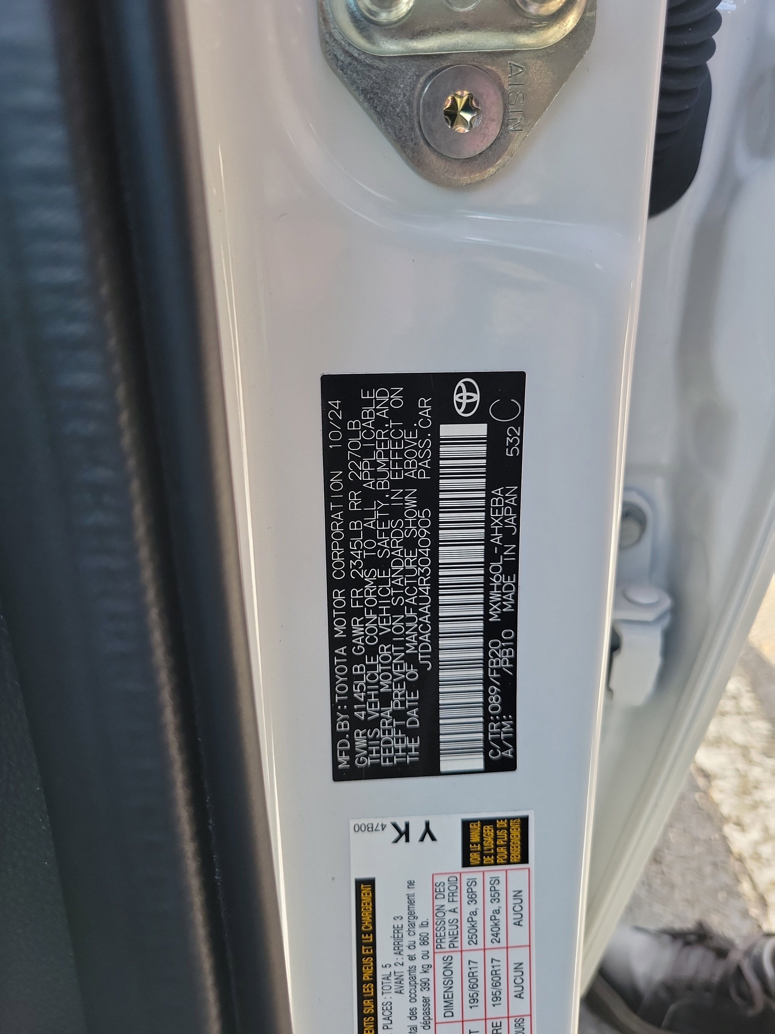 2024 Toyota Prius LE