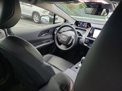 2025 Toyota Prius XLE