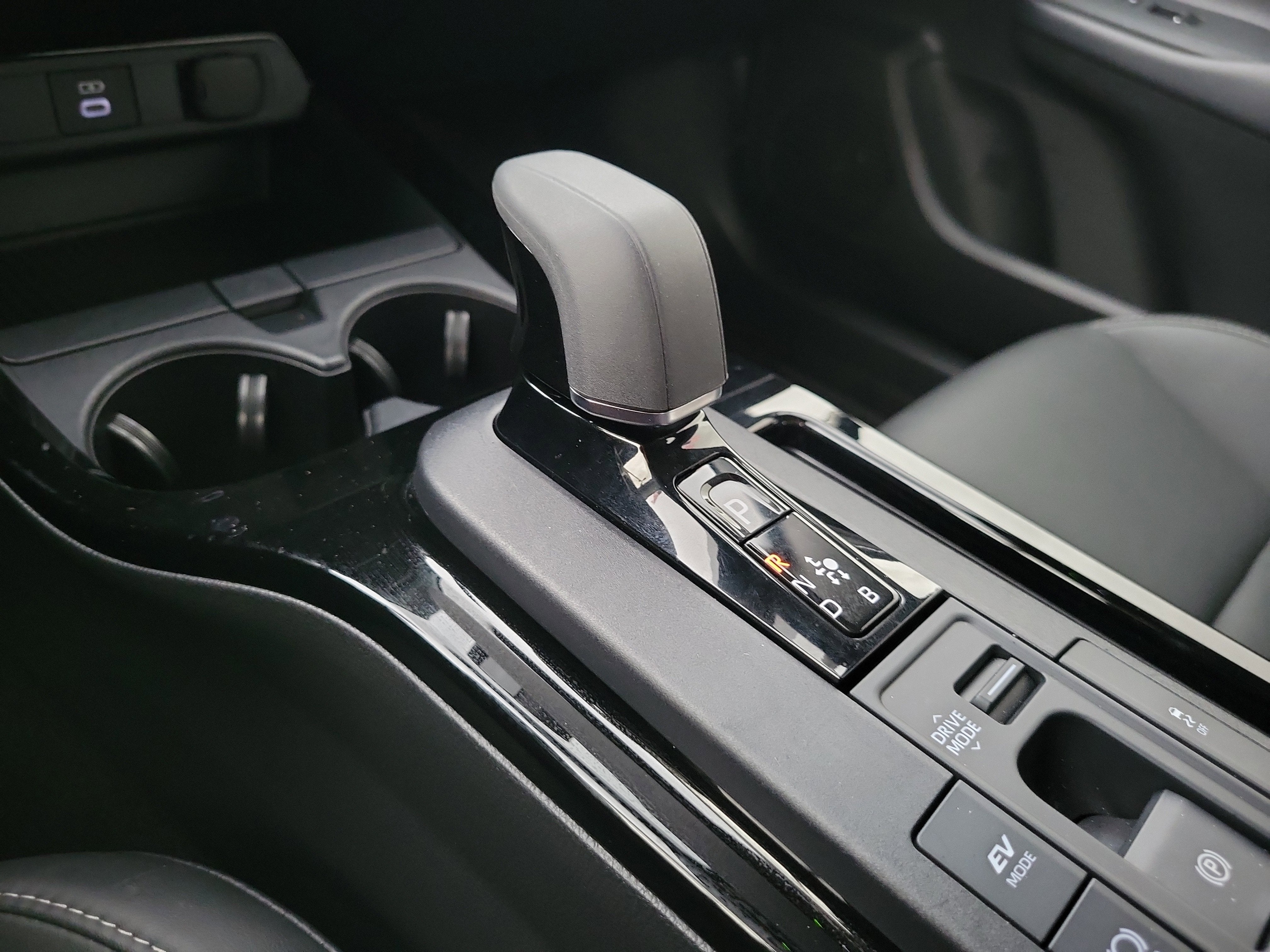 2025 Toyota Prius XLE