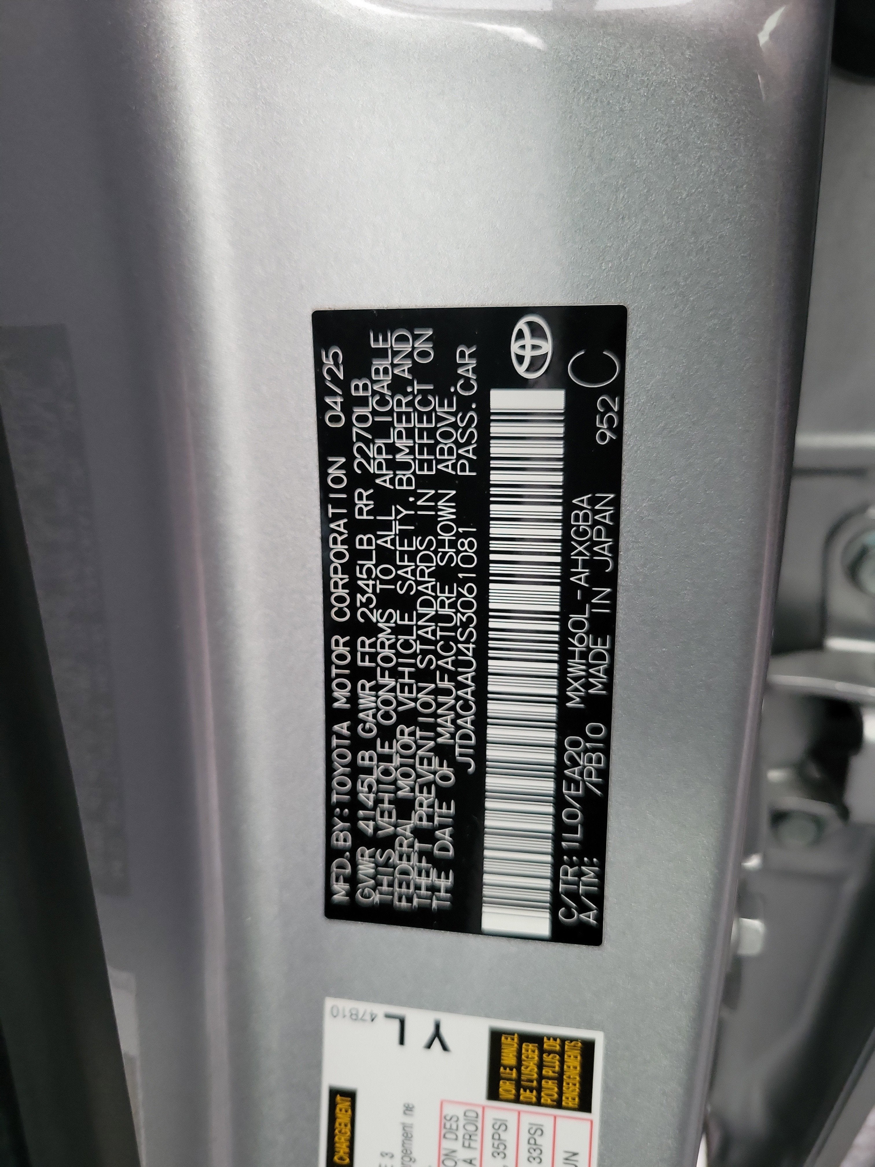 2025 Toyota Prius XLE