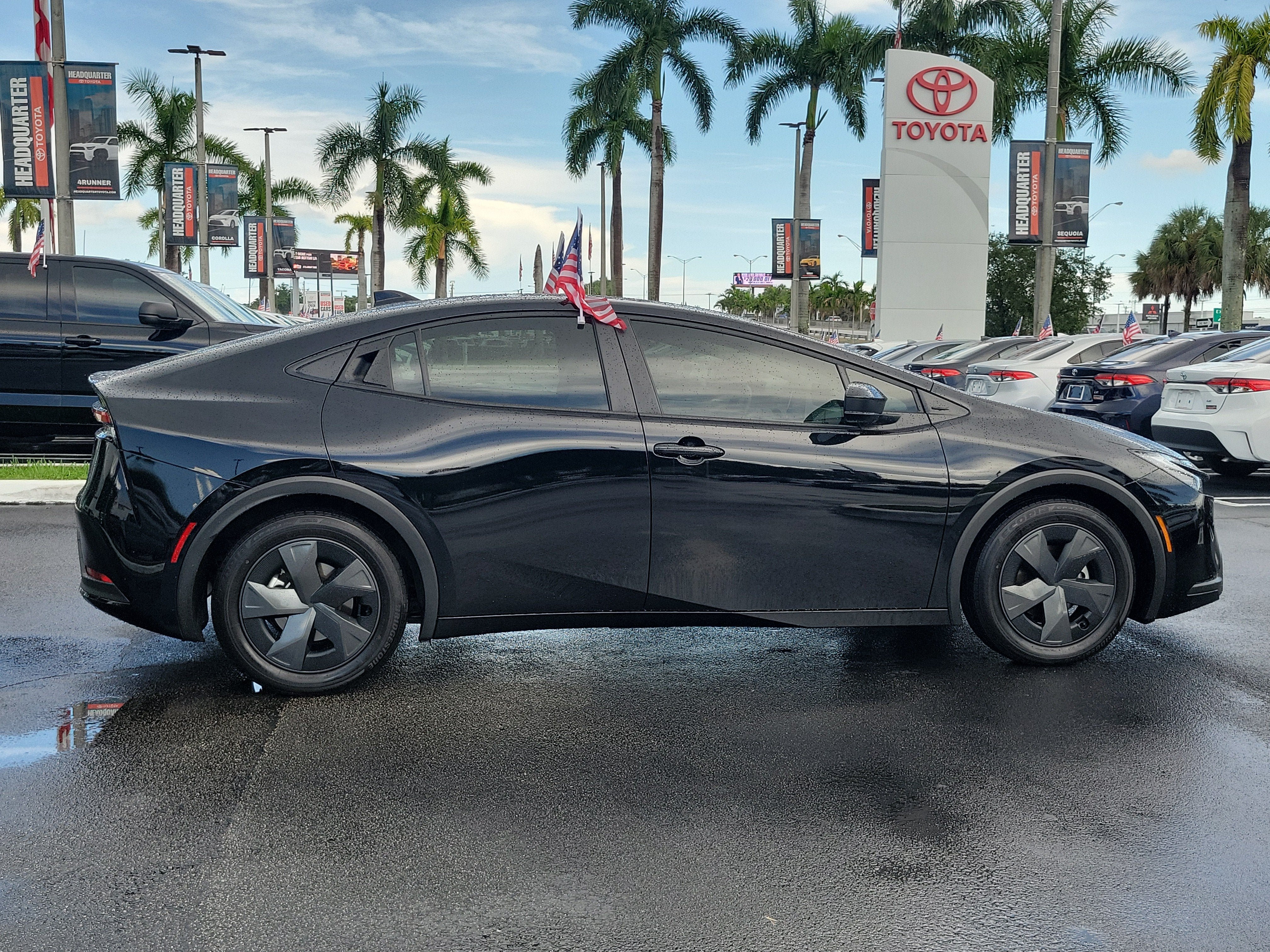 2025 Toyota Prius LE