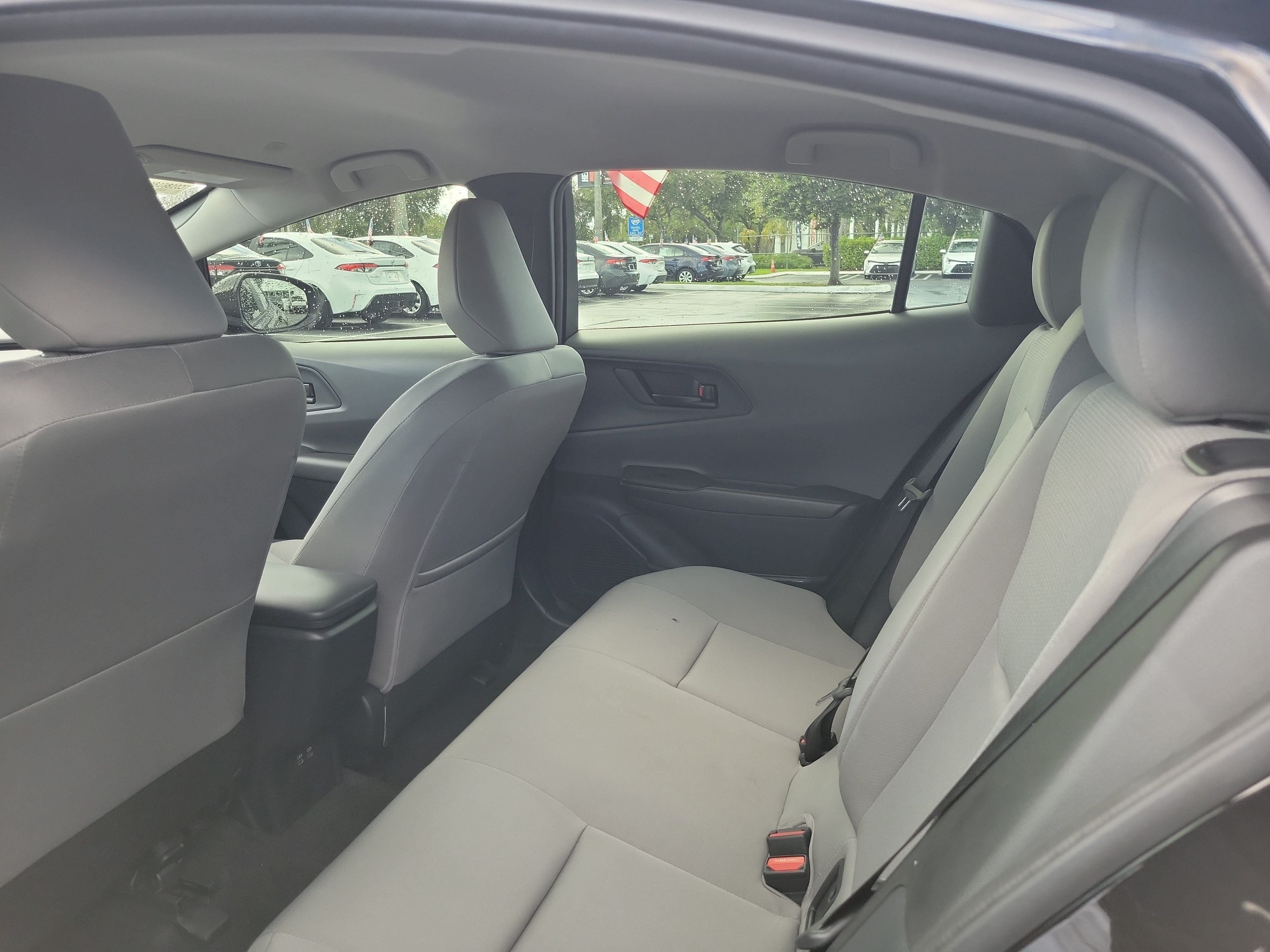 2025 Toyota Prius LE
