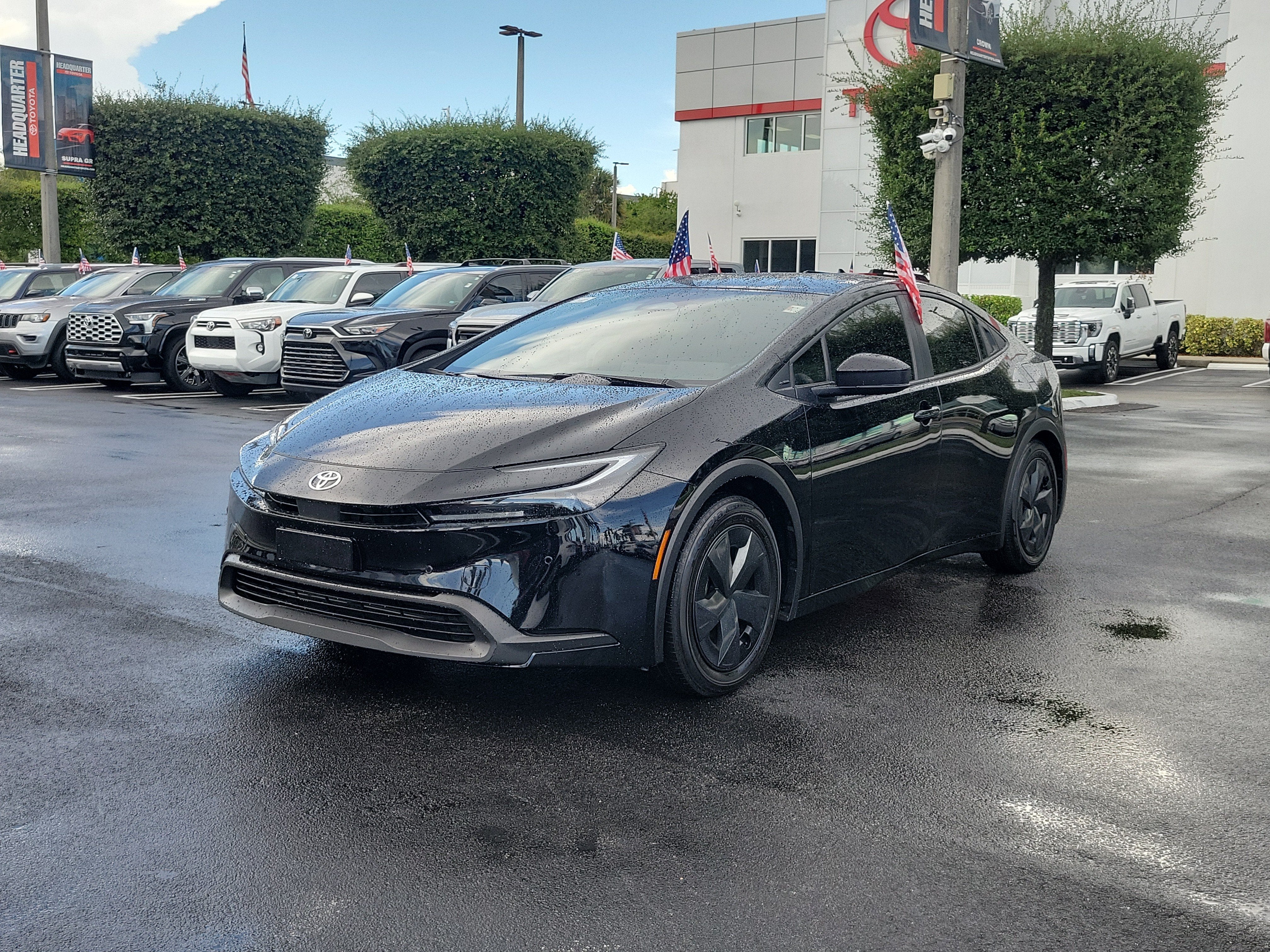 2025 Toyota Prius LE