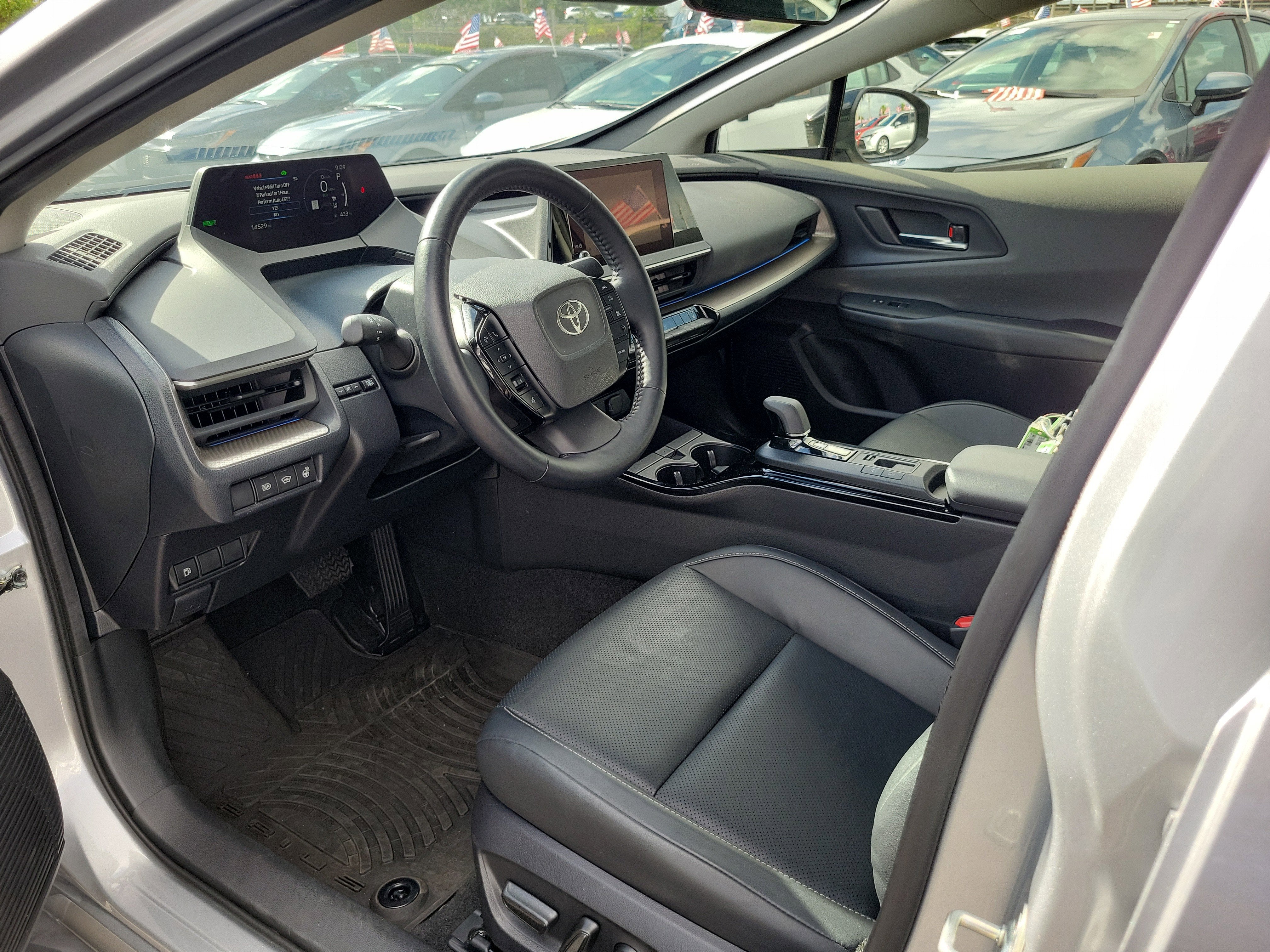 2025 Toyota Prius LE