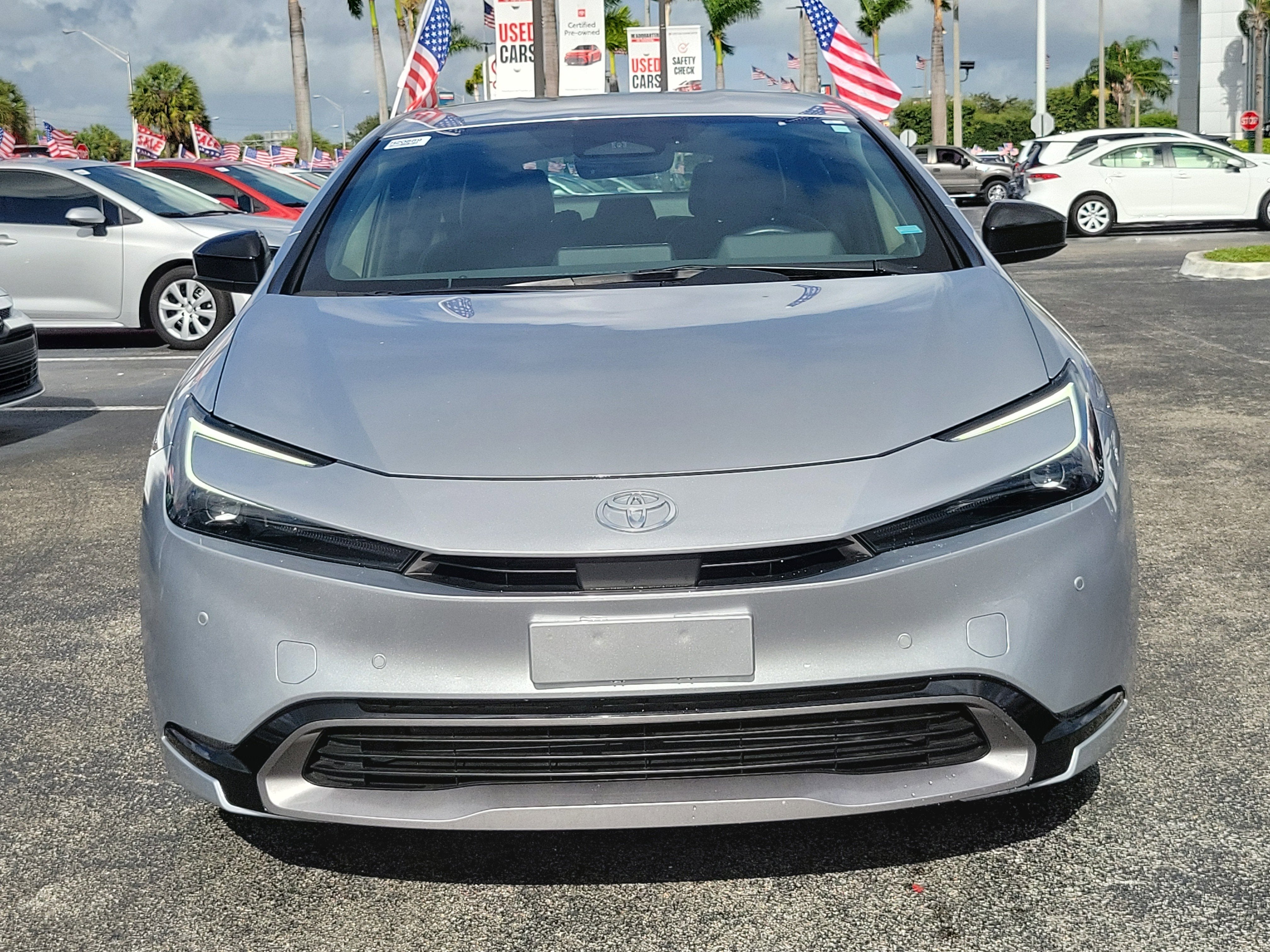 2025 Toyota Prius LE