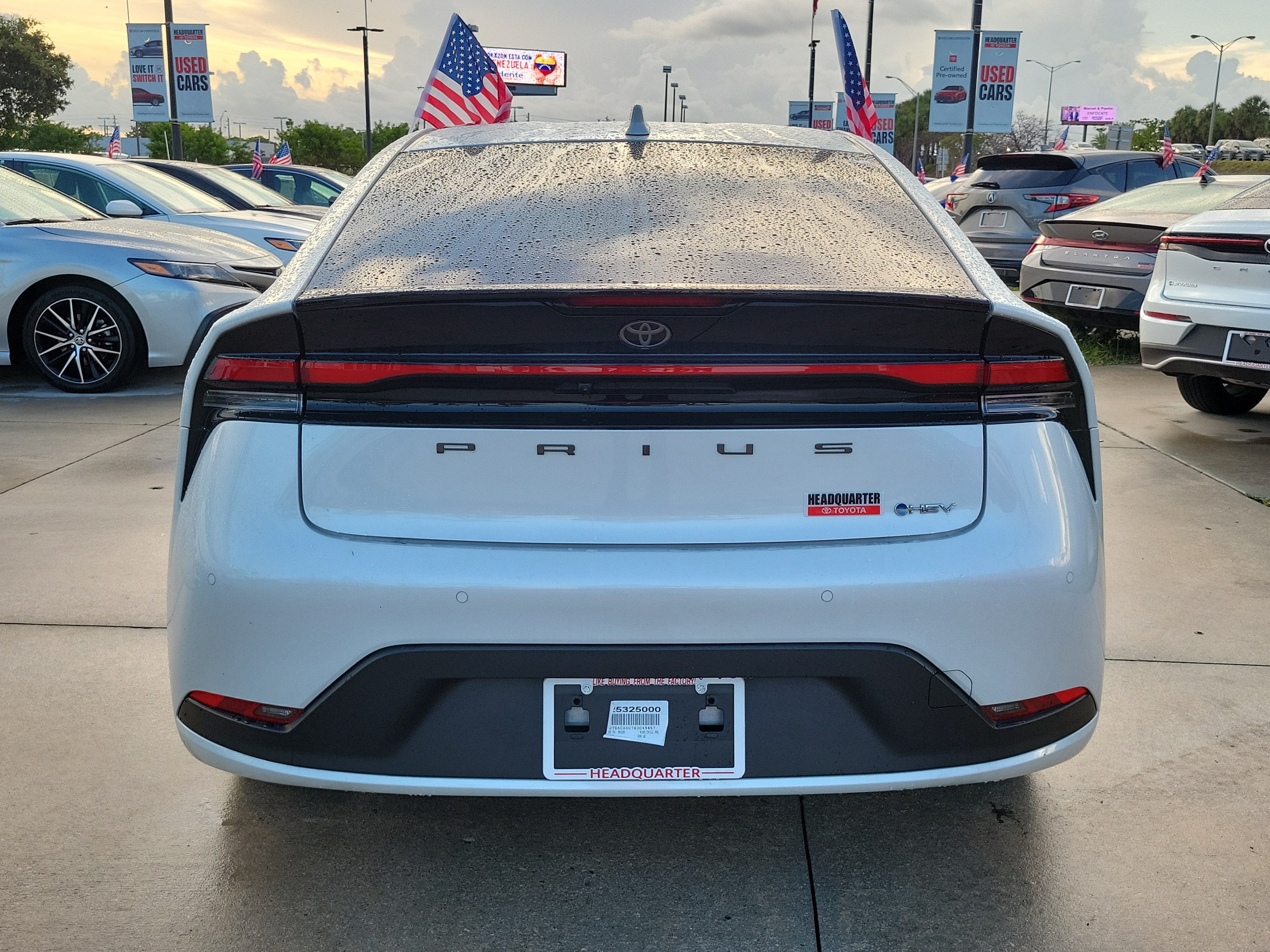 2025 Toyota Prius LE