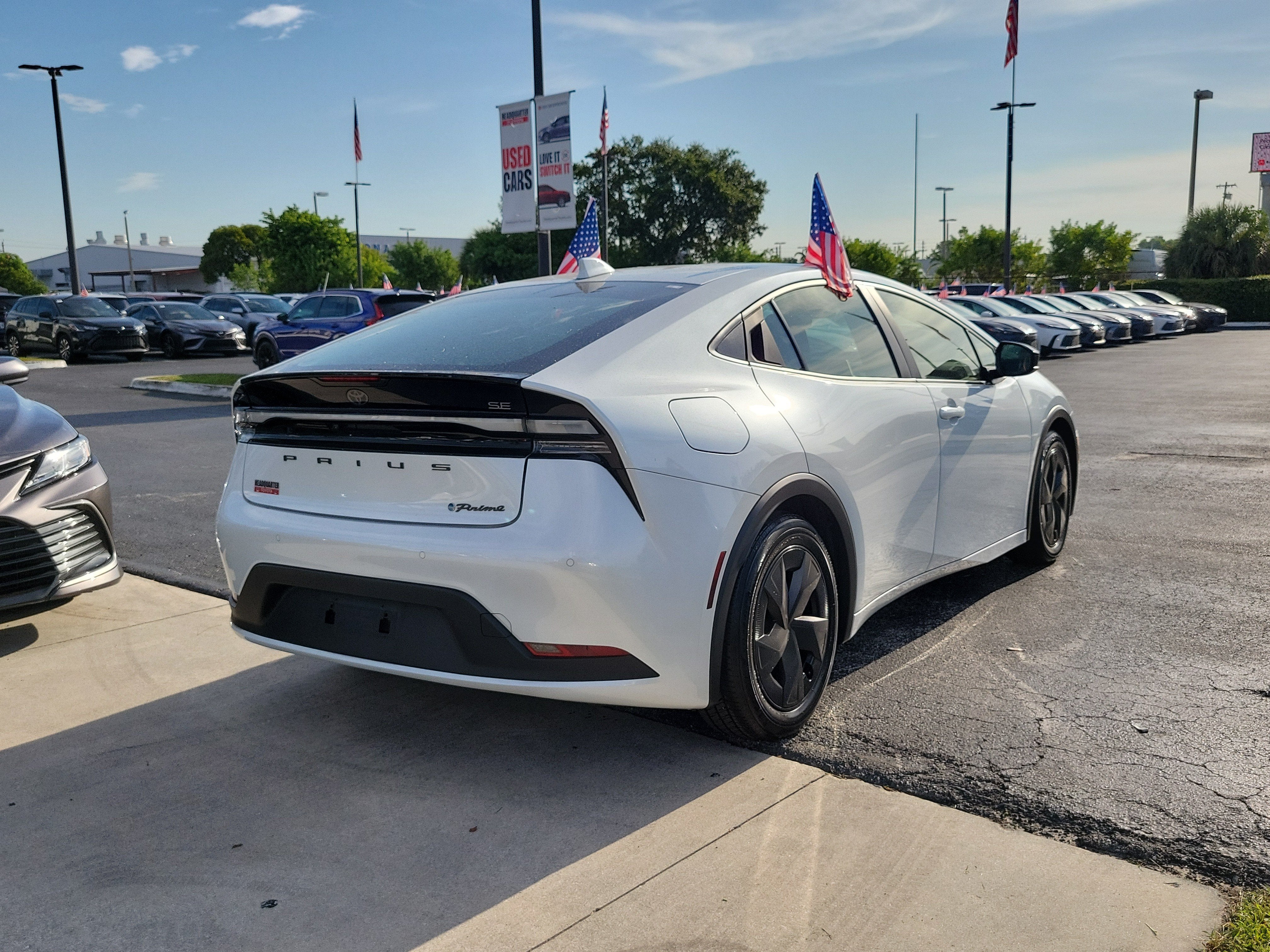 2024 Toyota Prius Prime SE