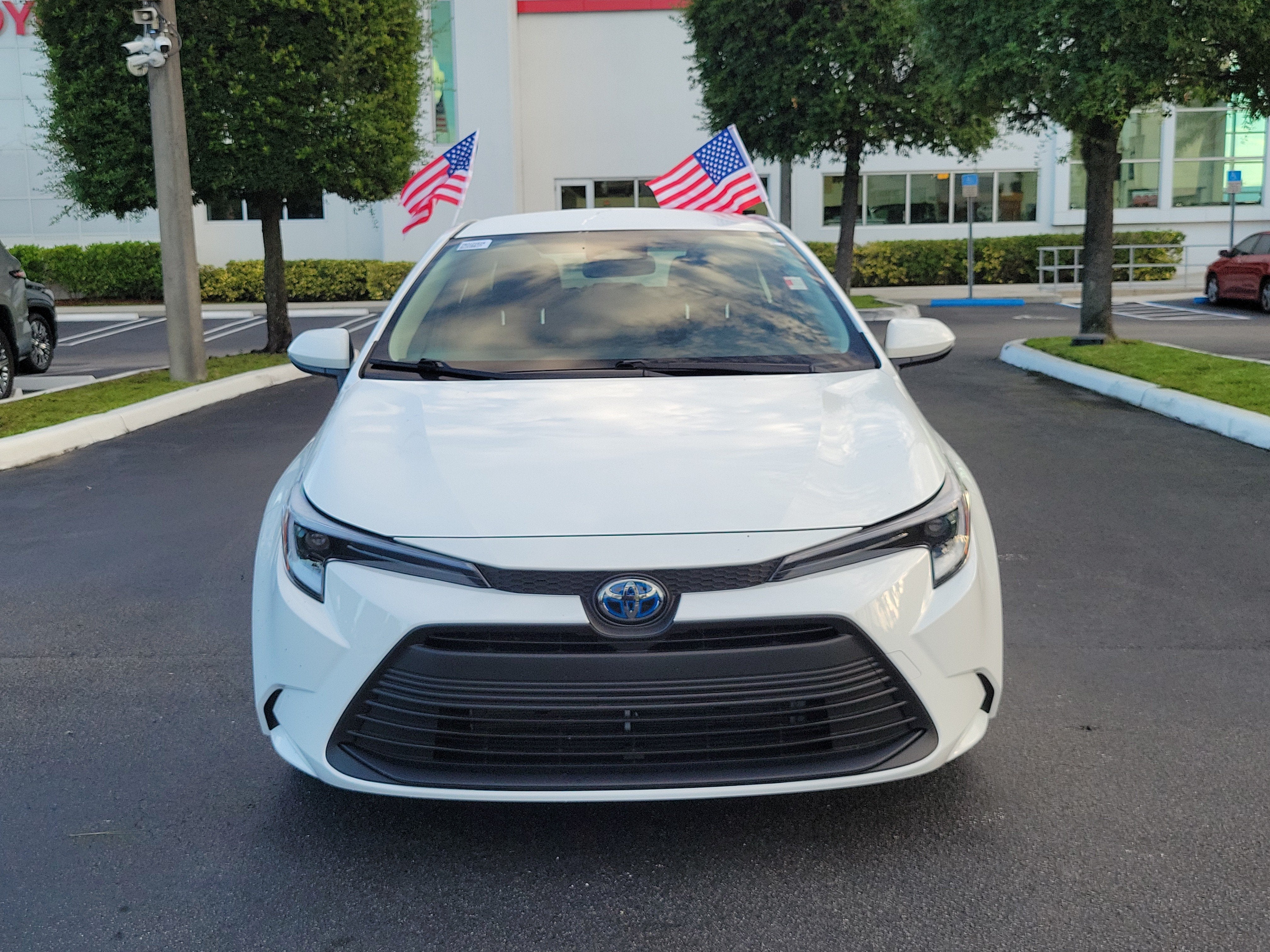 2025 Toyota Corolla Hybrid LE