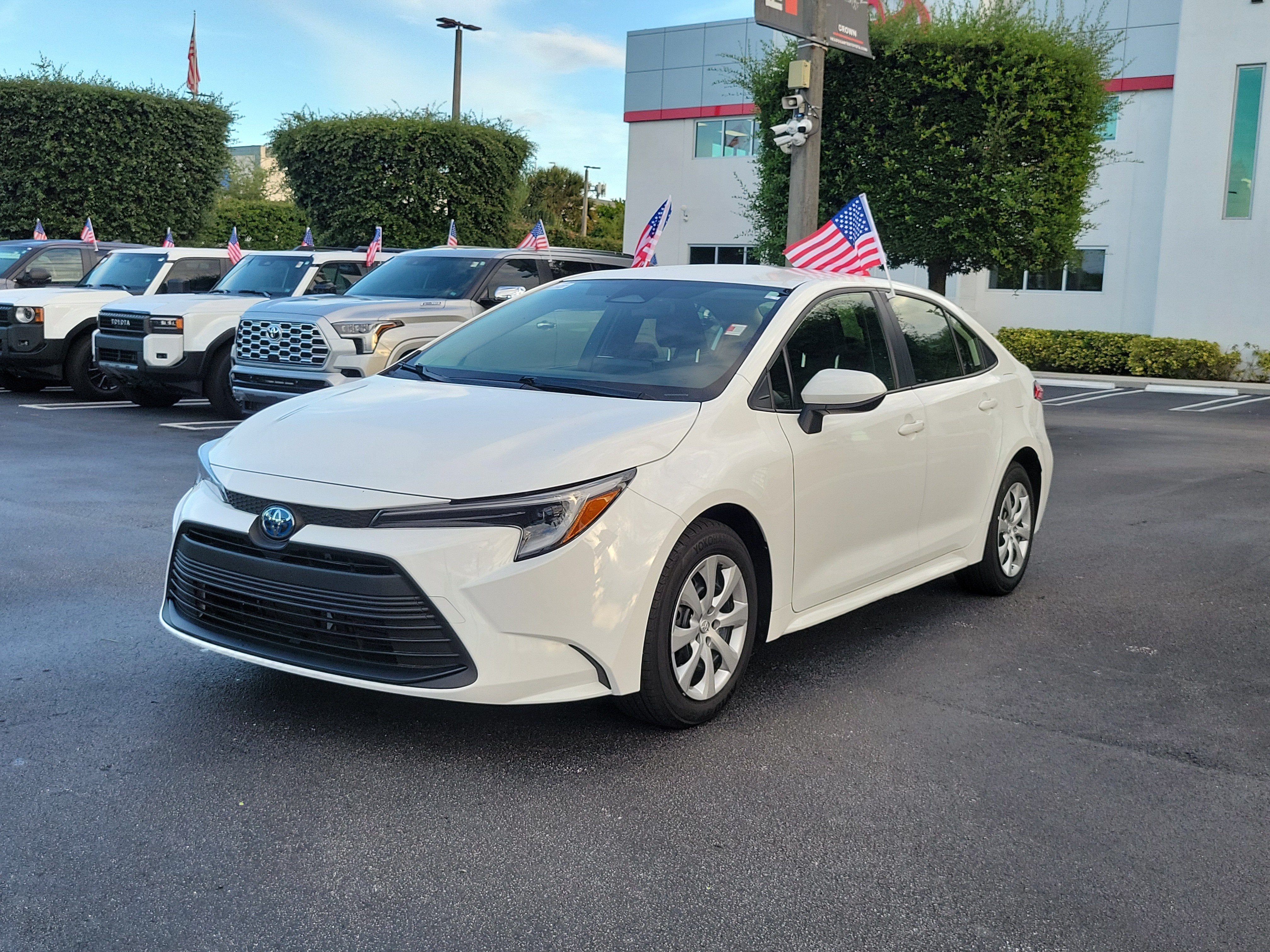2025 Toyota Corolla Hybrid LE