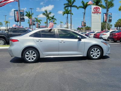 2022 Toyota Corolla LE