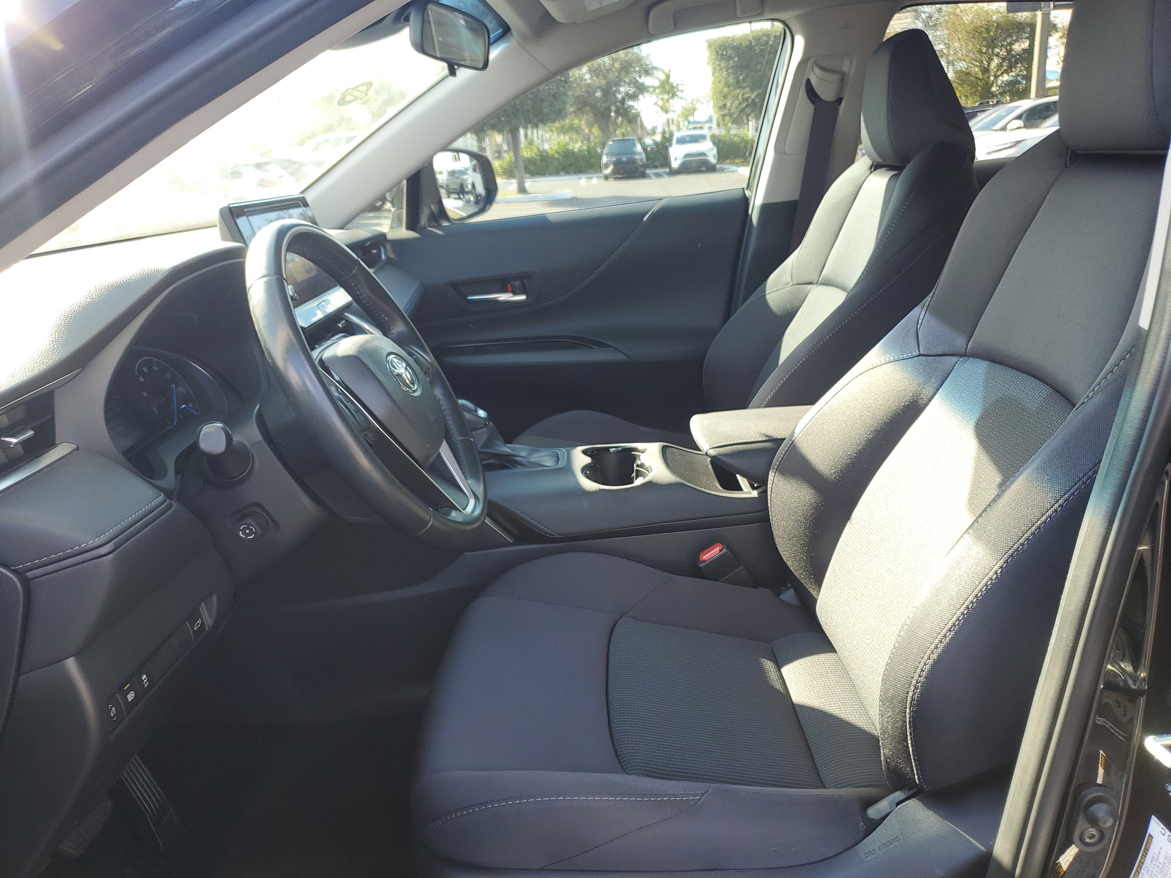 2024 Toyota Venza LE