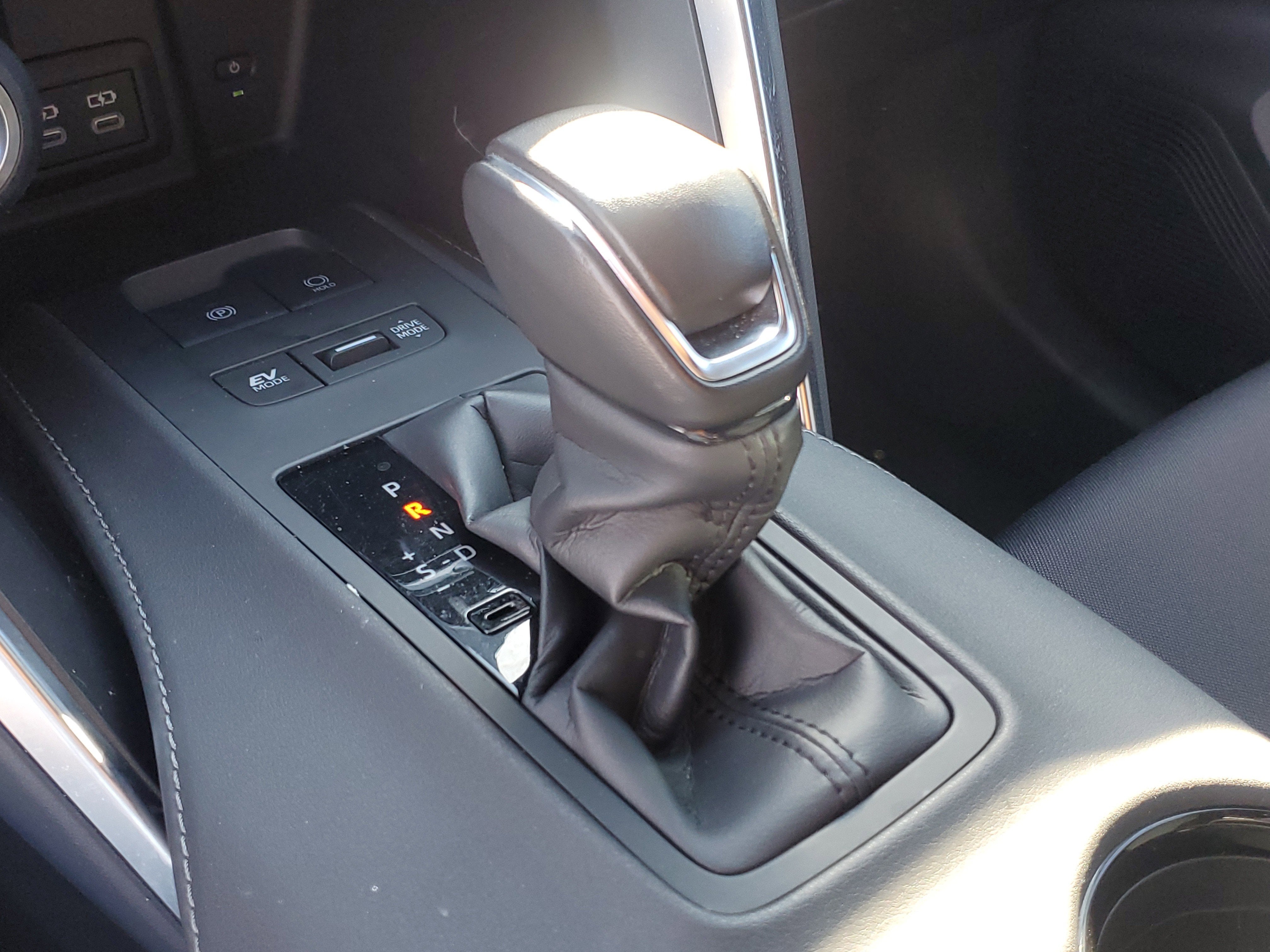 2024 Toyota Venza LE