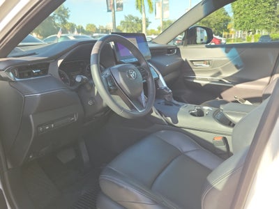 2023 Toyota Venza XLE