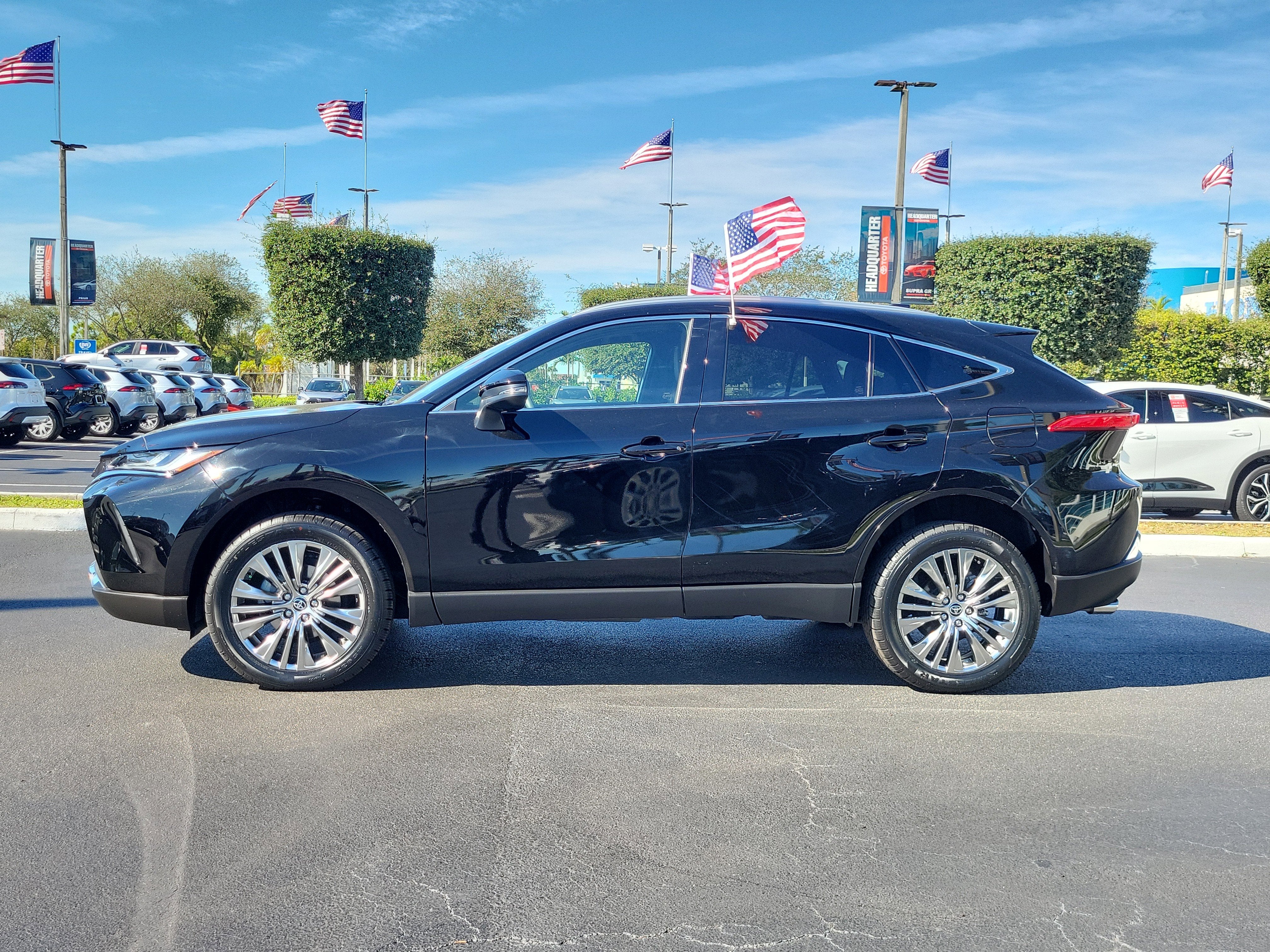 2024 Toyota Venza LE