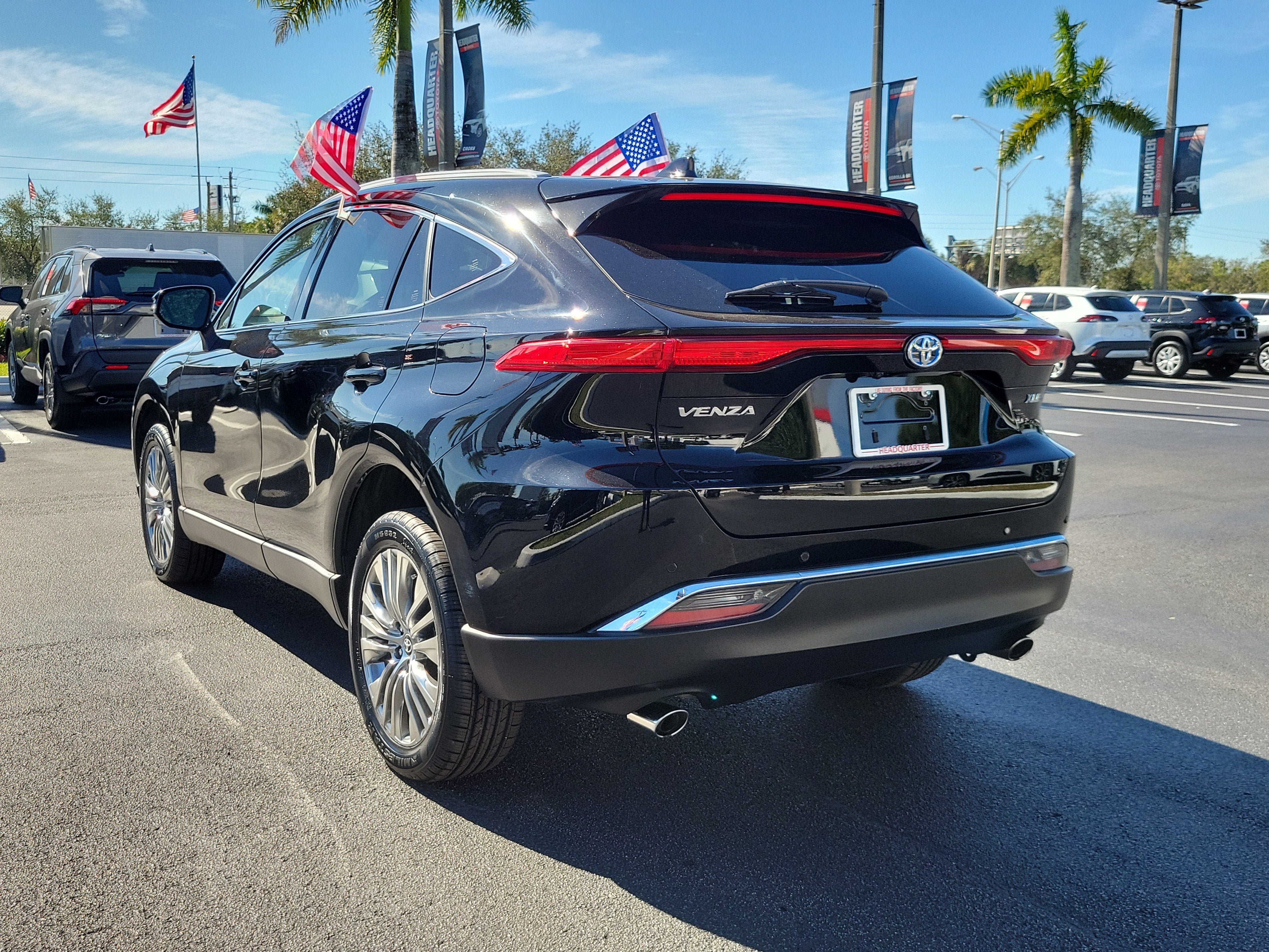 2024 Toyota Venza LE