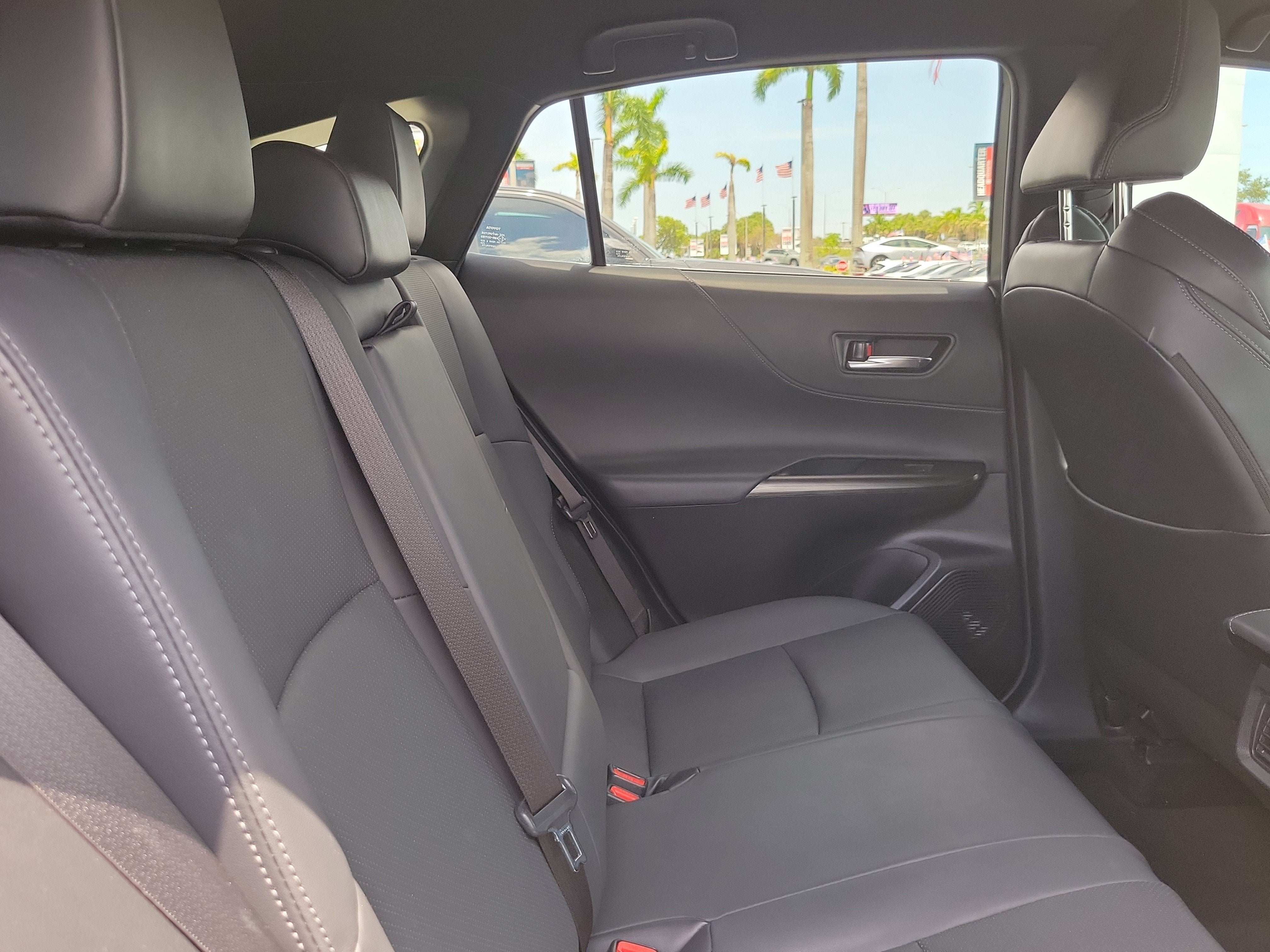 2023 Toyota Venza LE