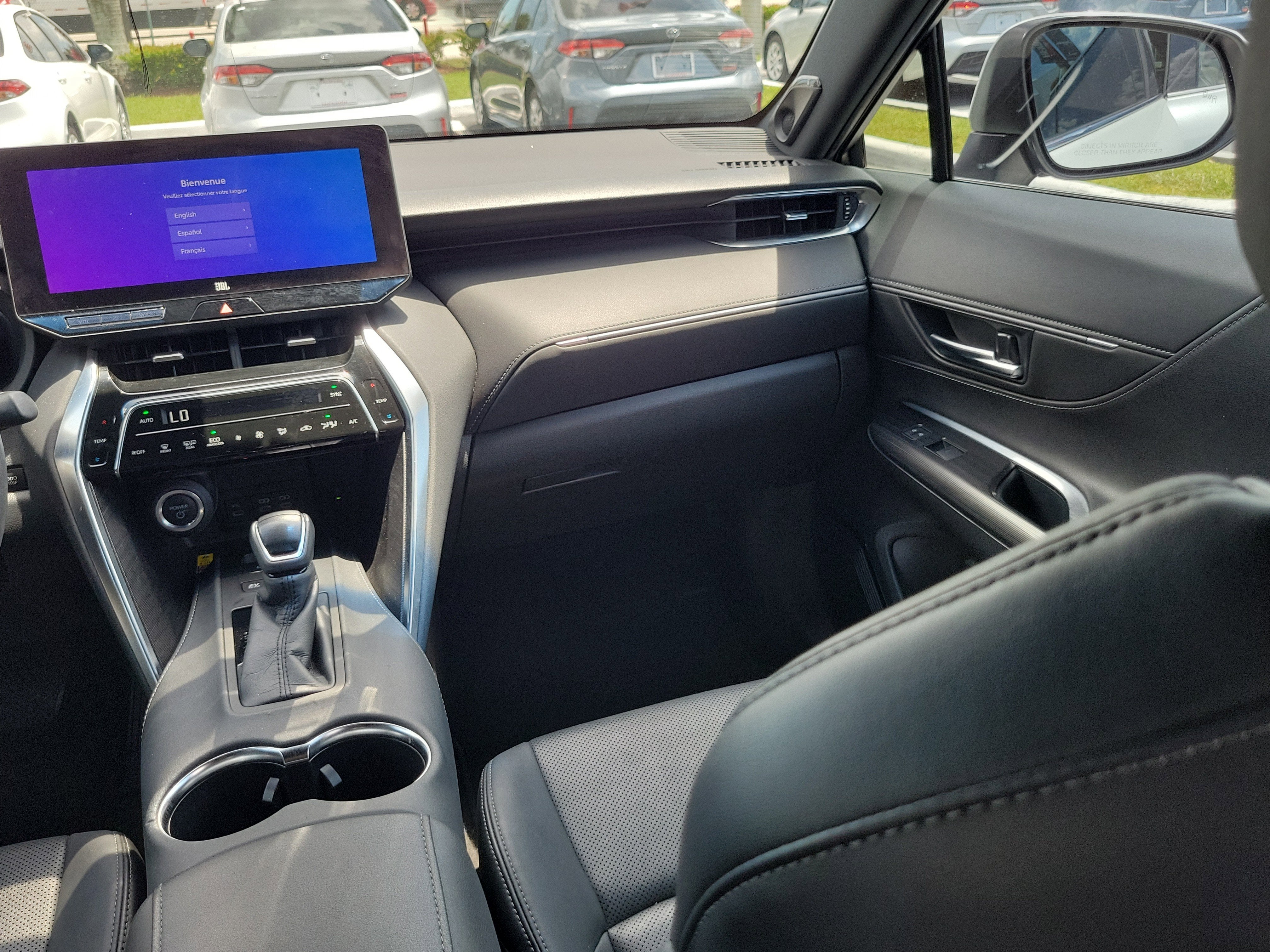2023 Toyota Venza LE