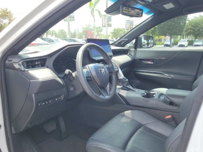 2023 Toyota Venza LE