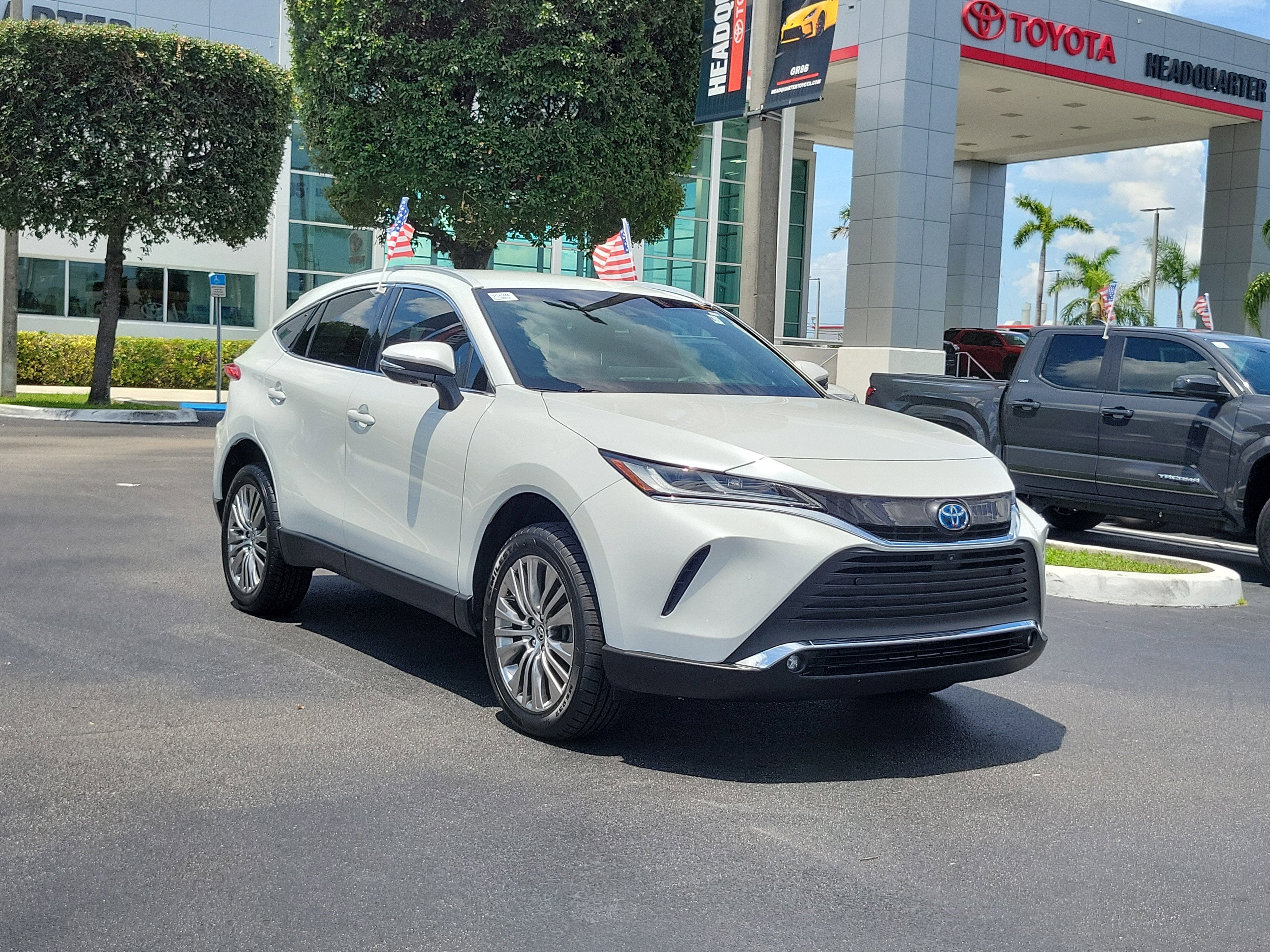 2023 Toyota Venza LE