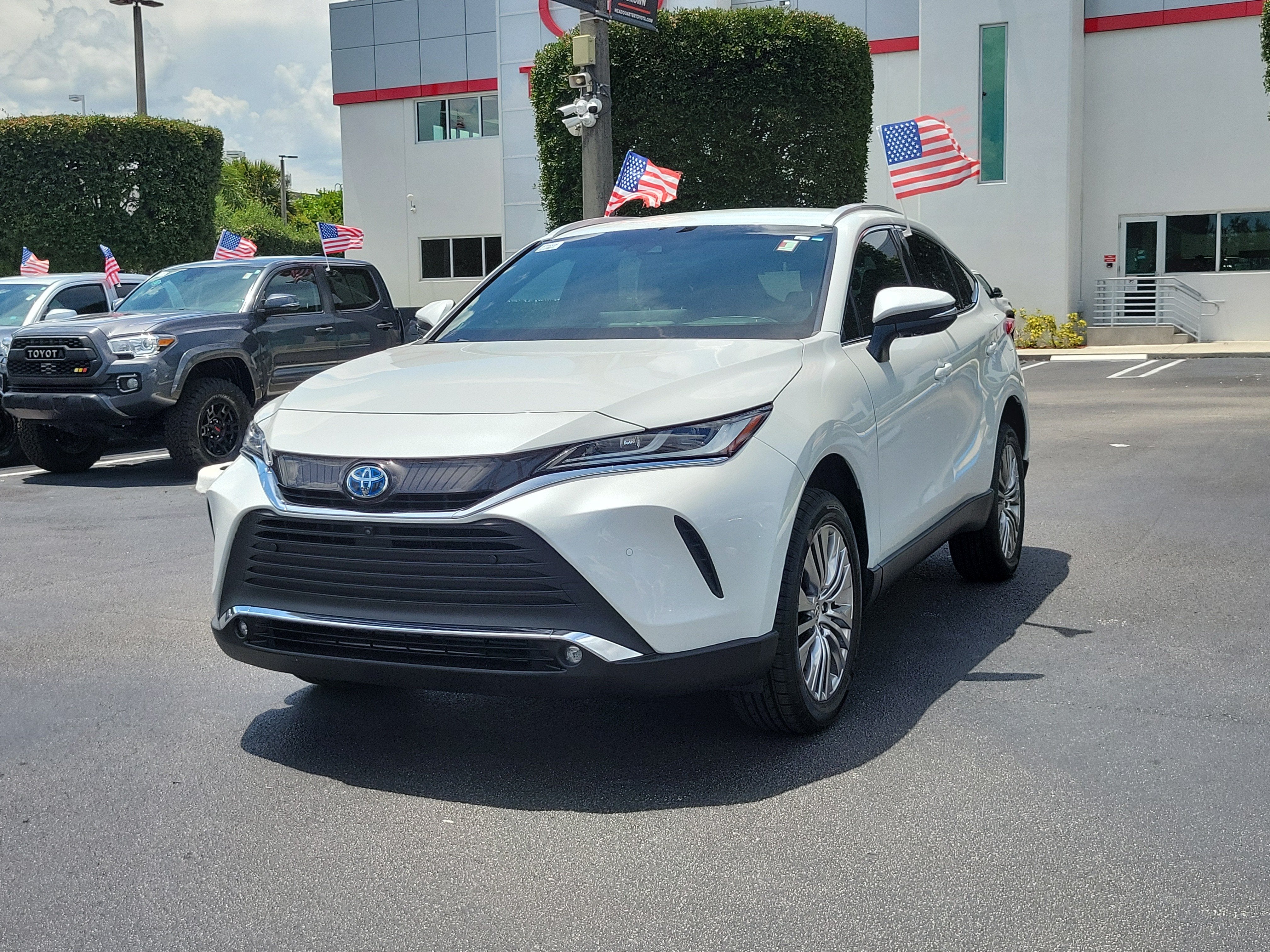 2023 Toyota Venza LE