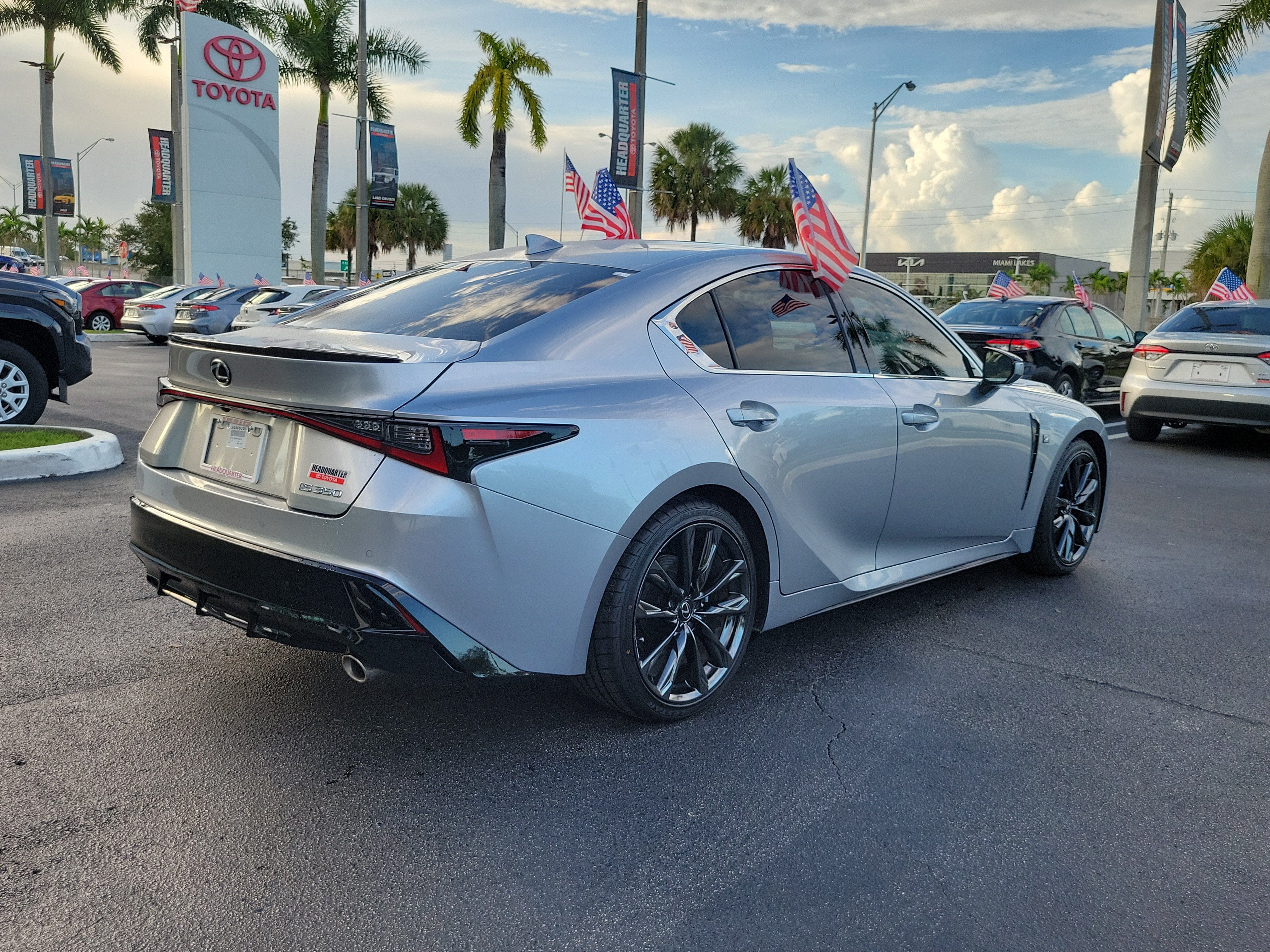 2024 Lexus IS IS 350 F SPORT Design