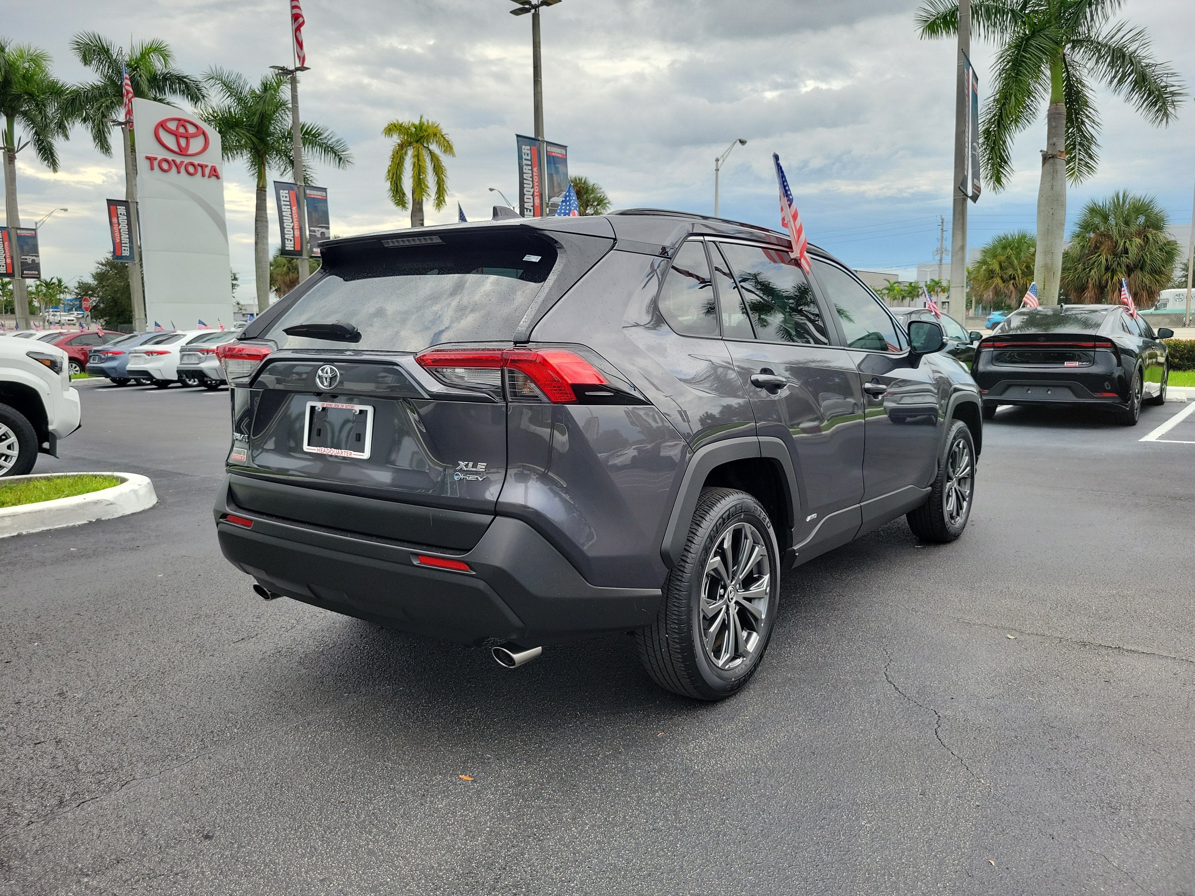 2025 Toyota RAV4 Hybrid XLE Premium
