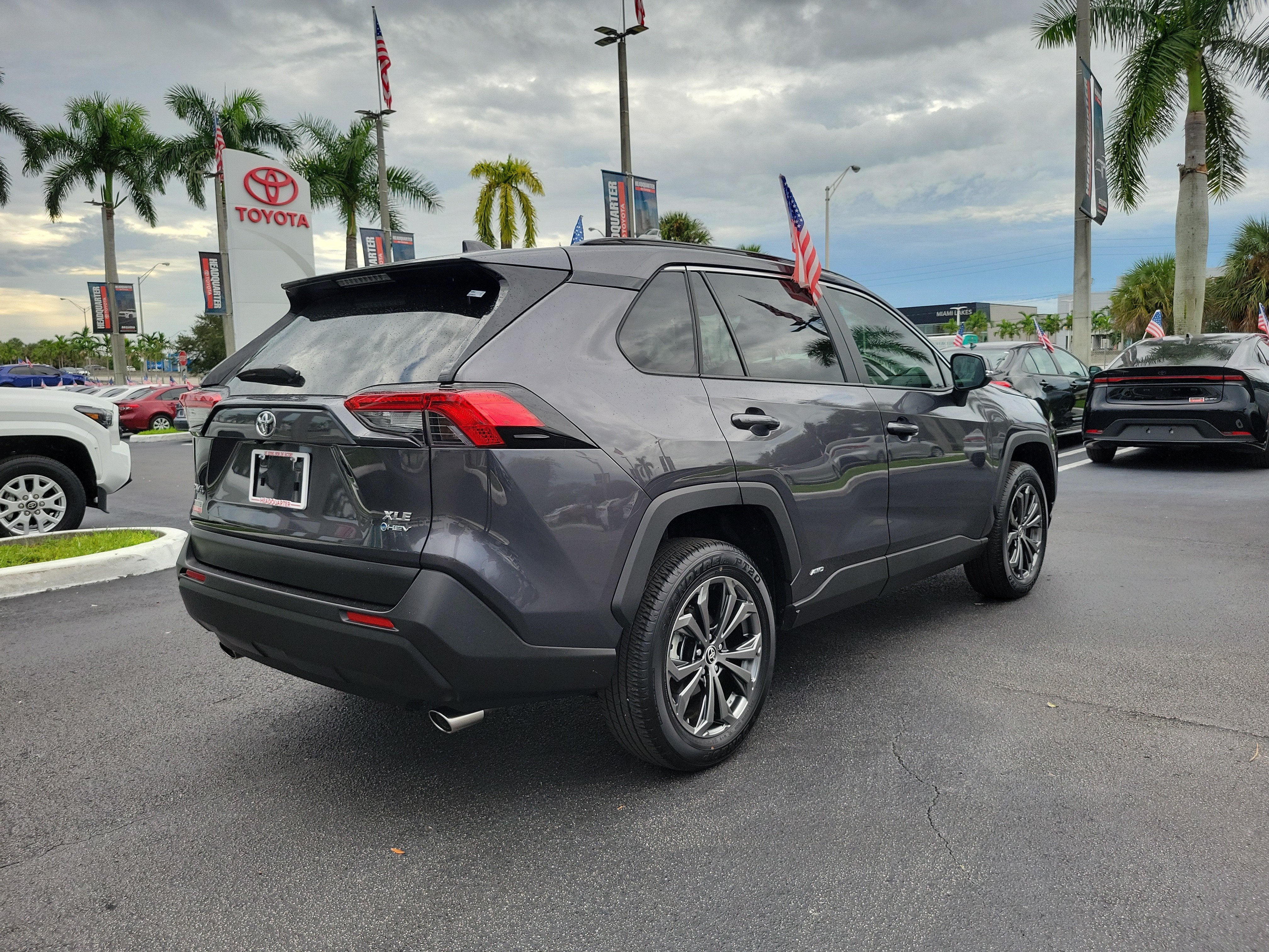 2025 Toyota RAV4 Hybrid XLE Premium