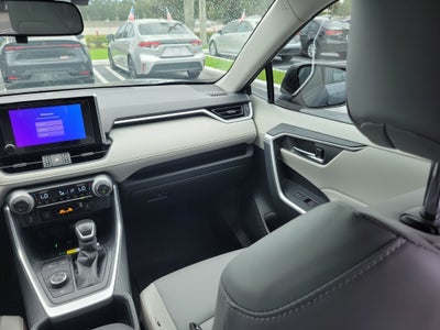 2025 Toyota RAV4 Hybrid XLE Premium