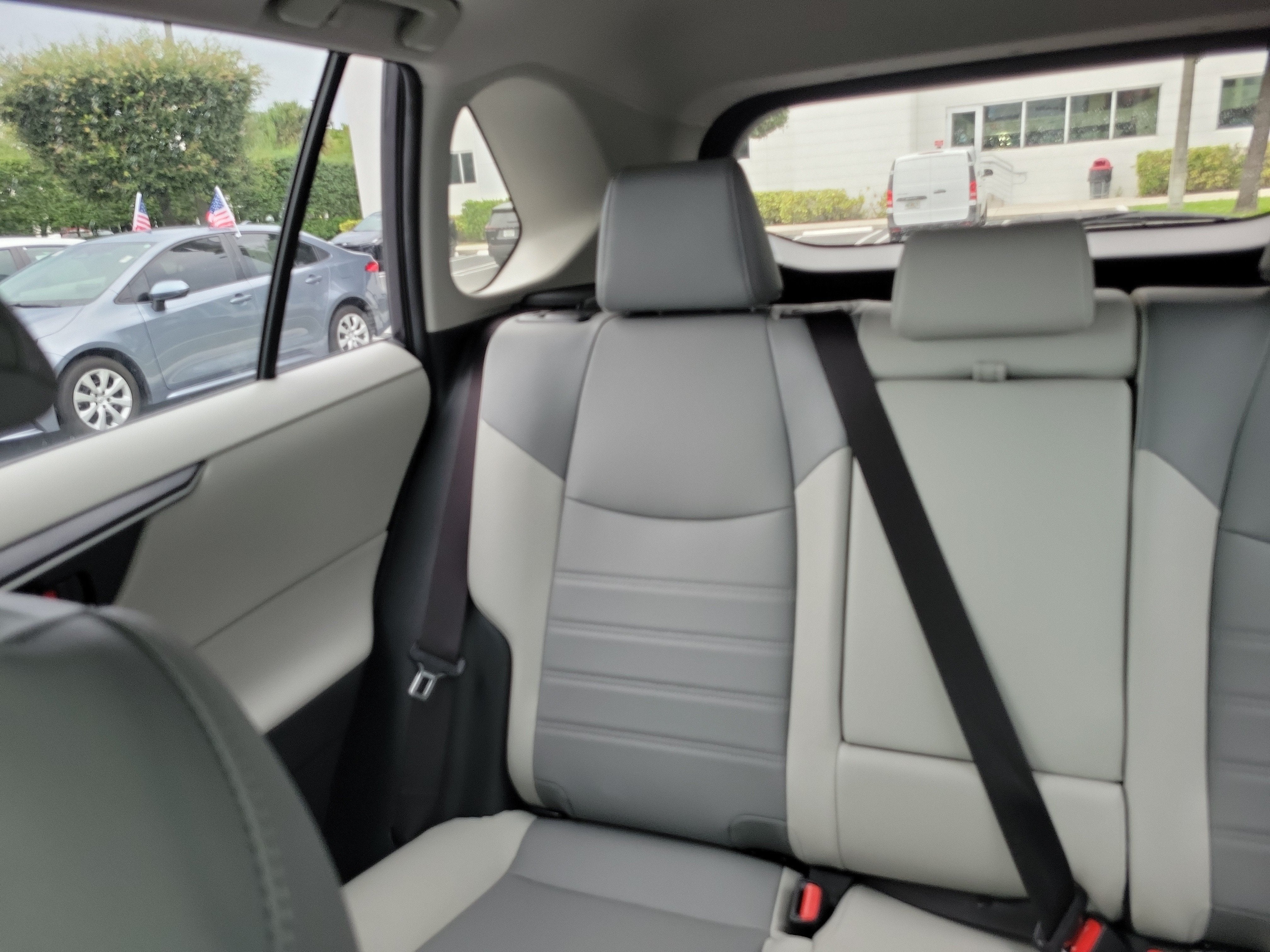 2025 Toyota RAV4 Hybrid XLE Premium