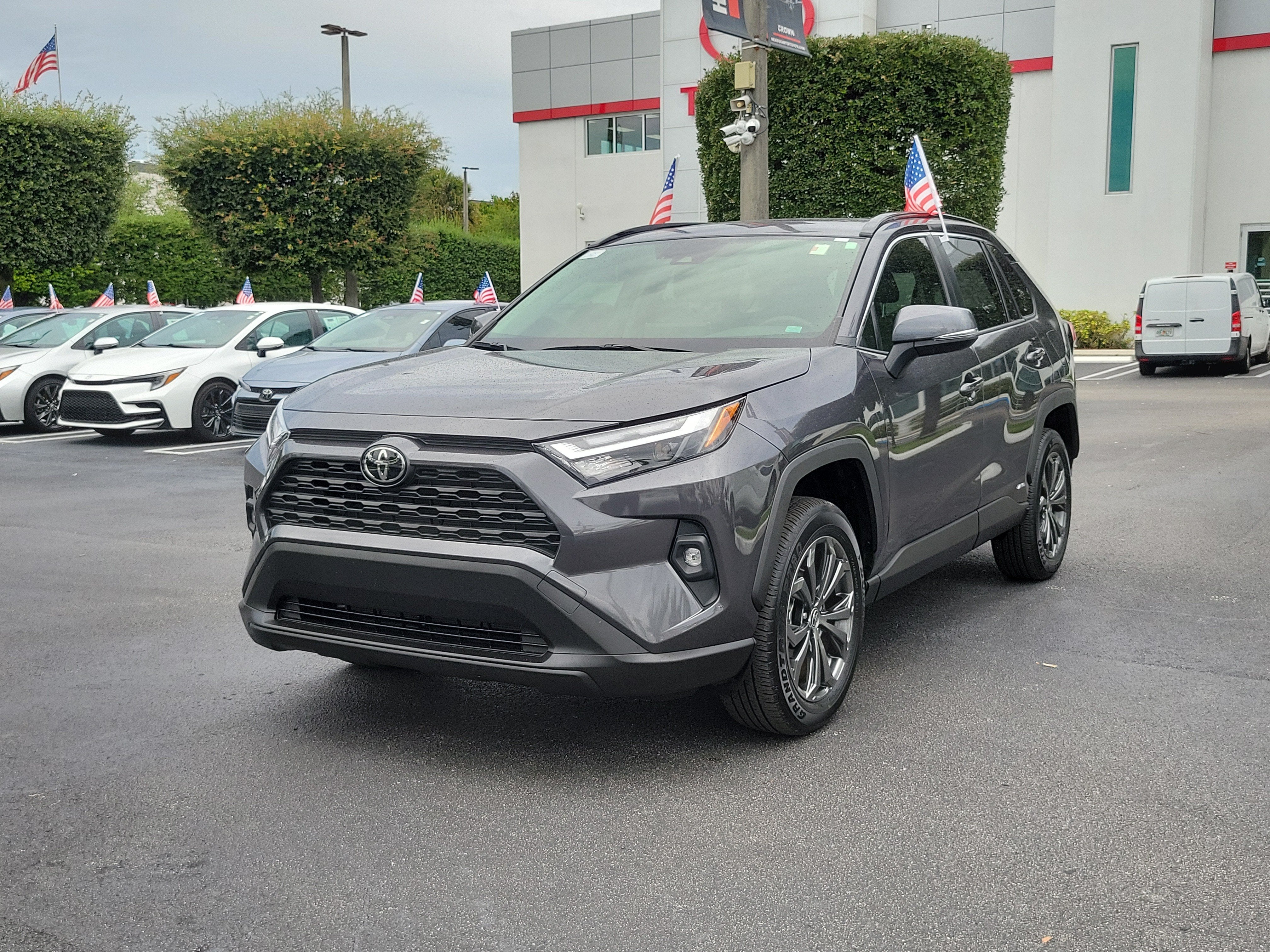 2025 Toyota RAV4 Hybrid XLE Premium