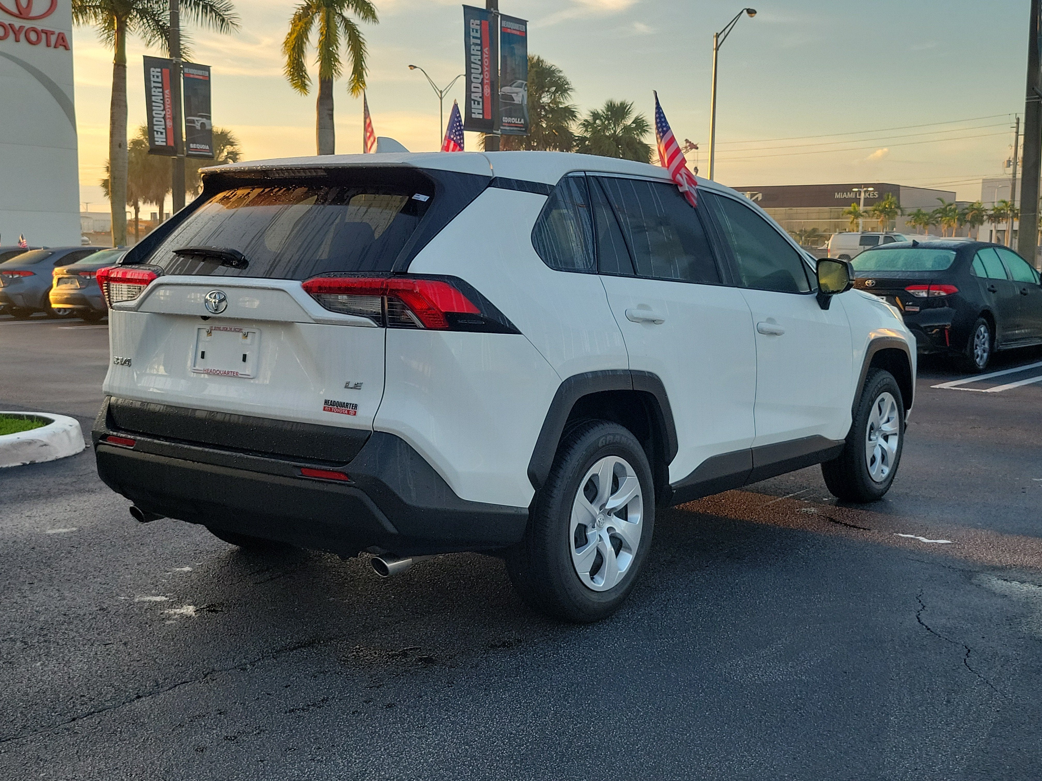 2025 Toyota RAV4 LE