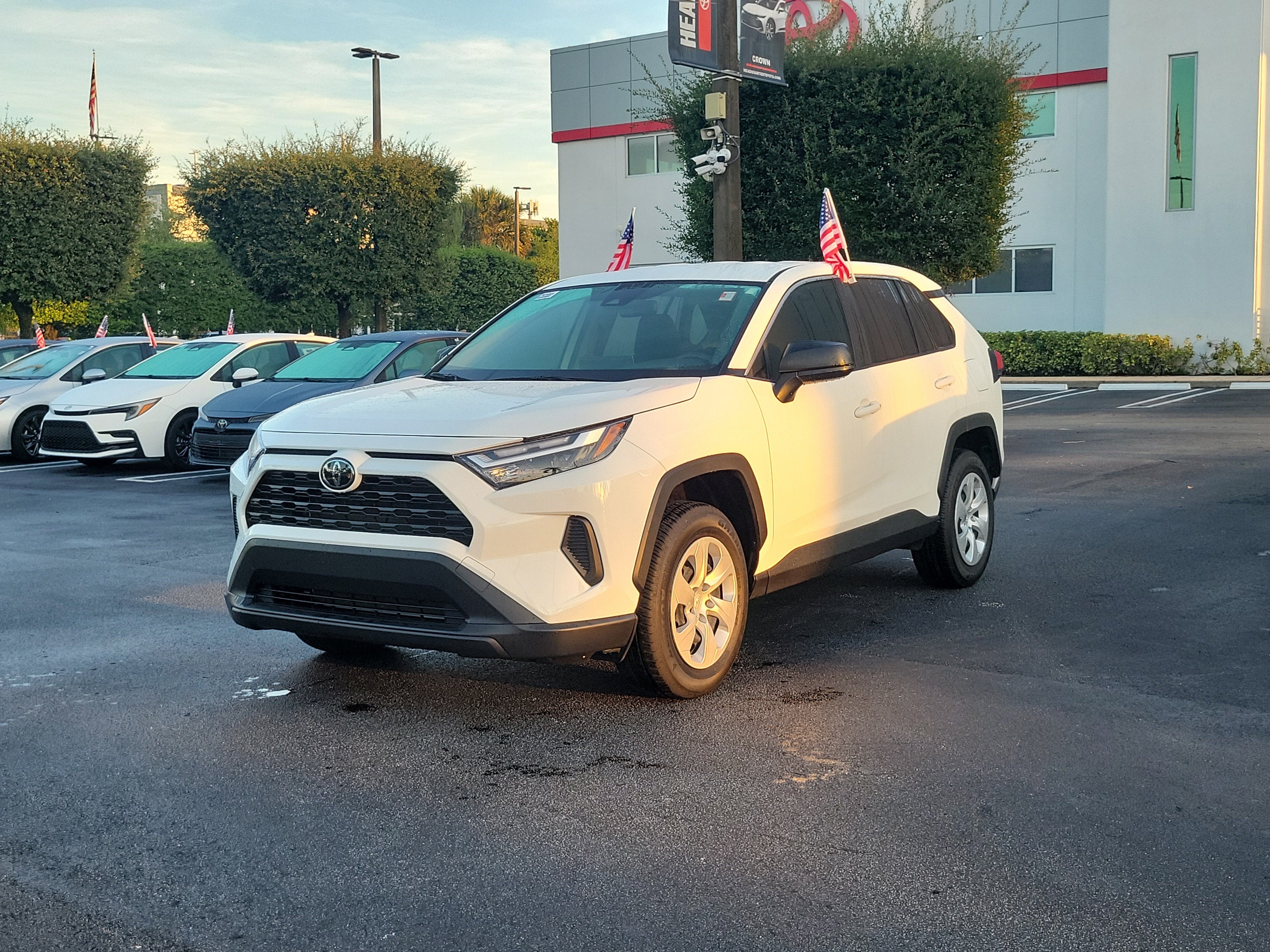 2025 Toyota RAV4 LE