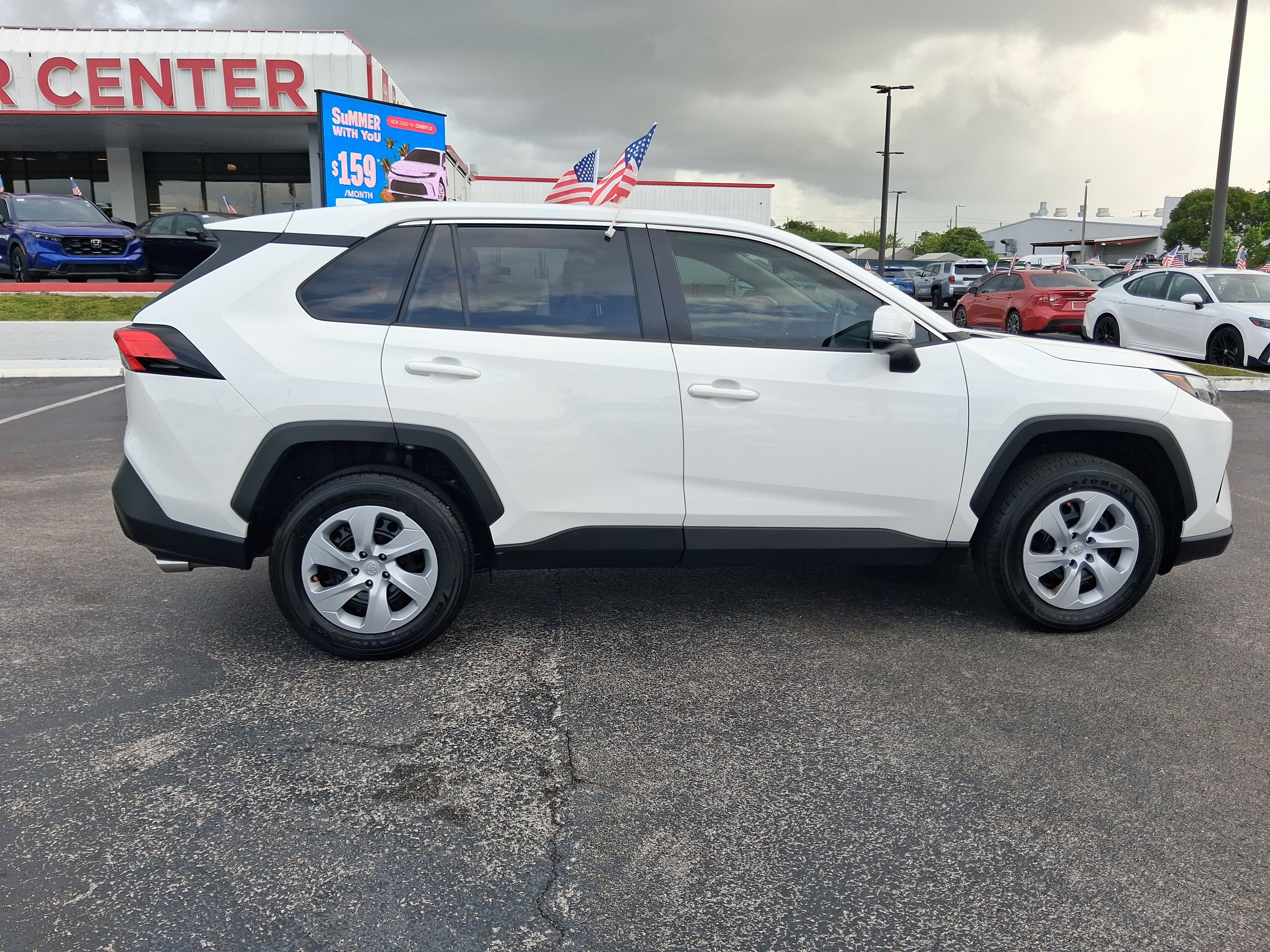 2025 Toyota RAV4 LE
