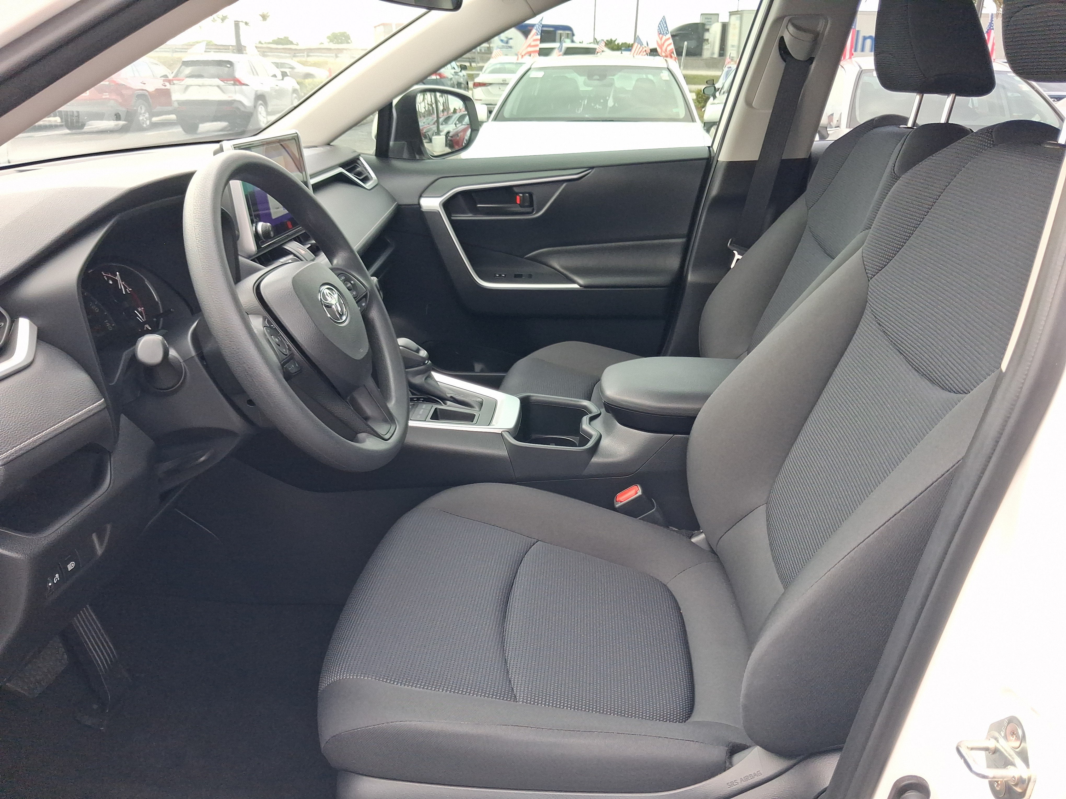 2025 Toyota RAV4 LE
