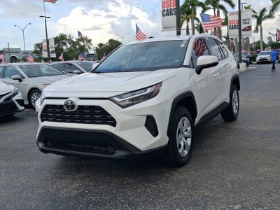 2025 Toyota RAV4 LE