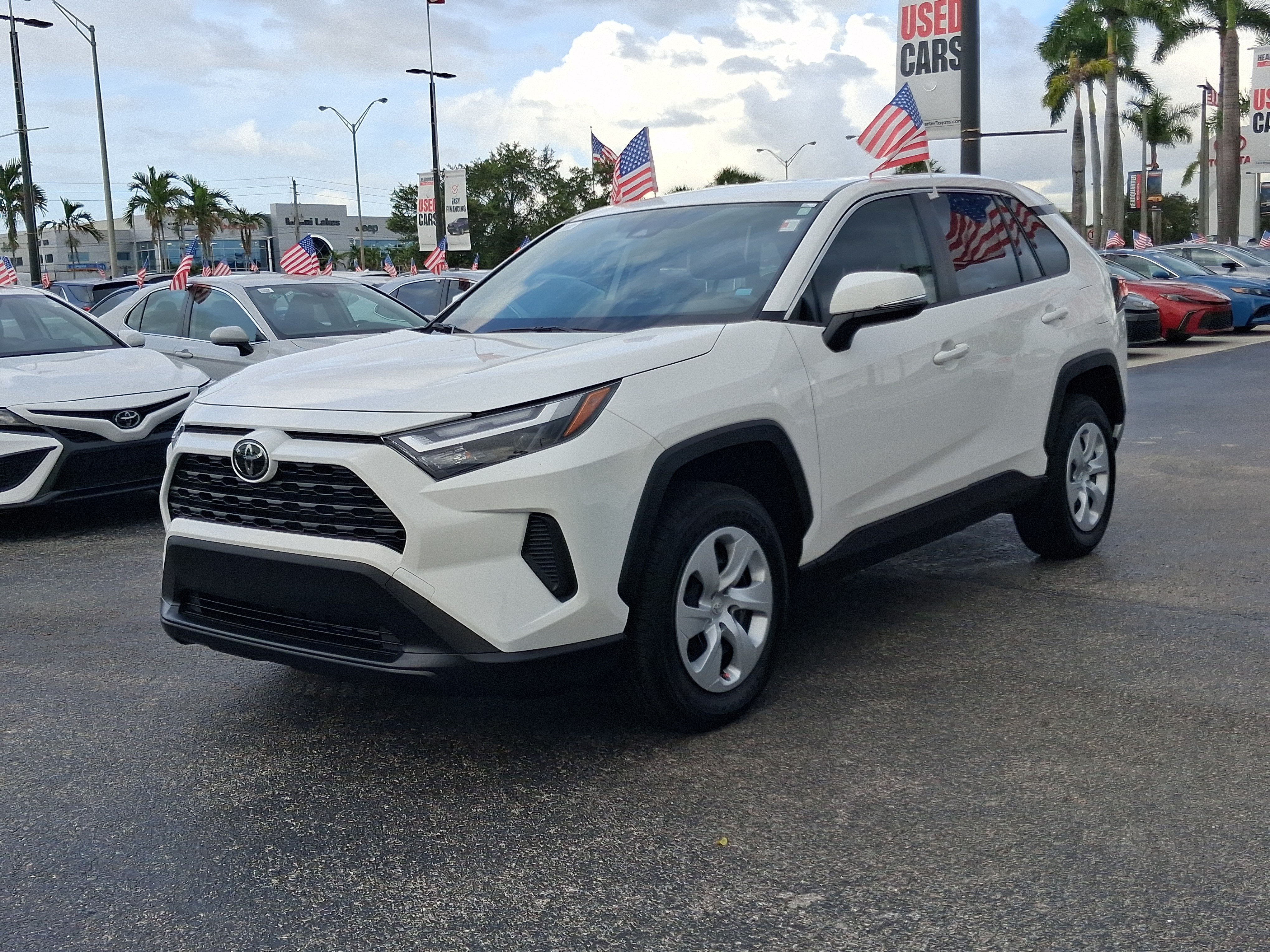 2025 Toyota RAV4 LE
