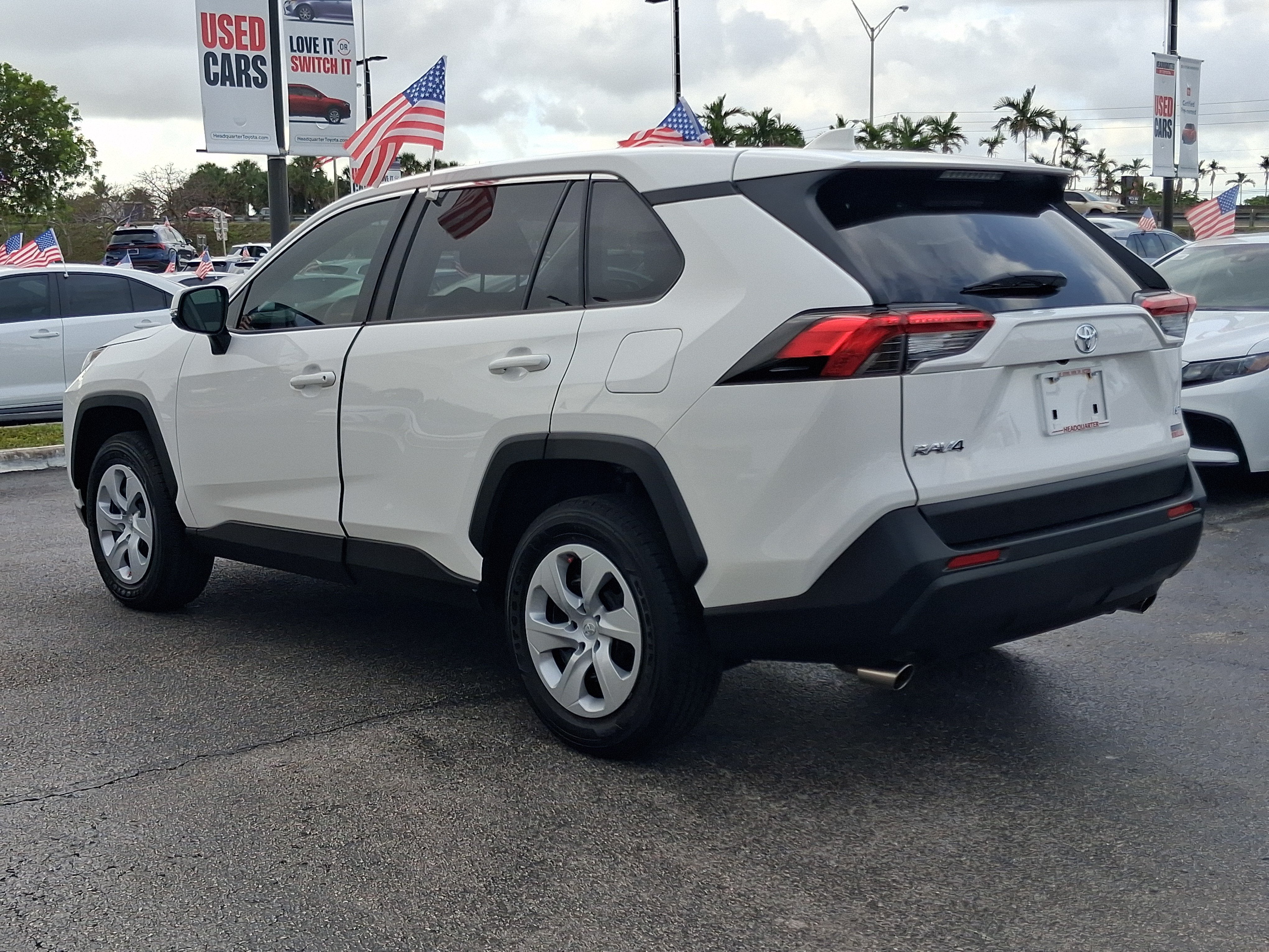 2025 Toyota RAV4 LE